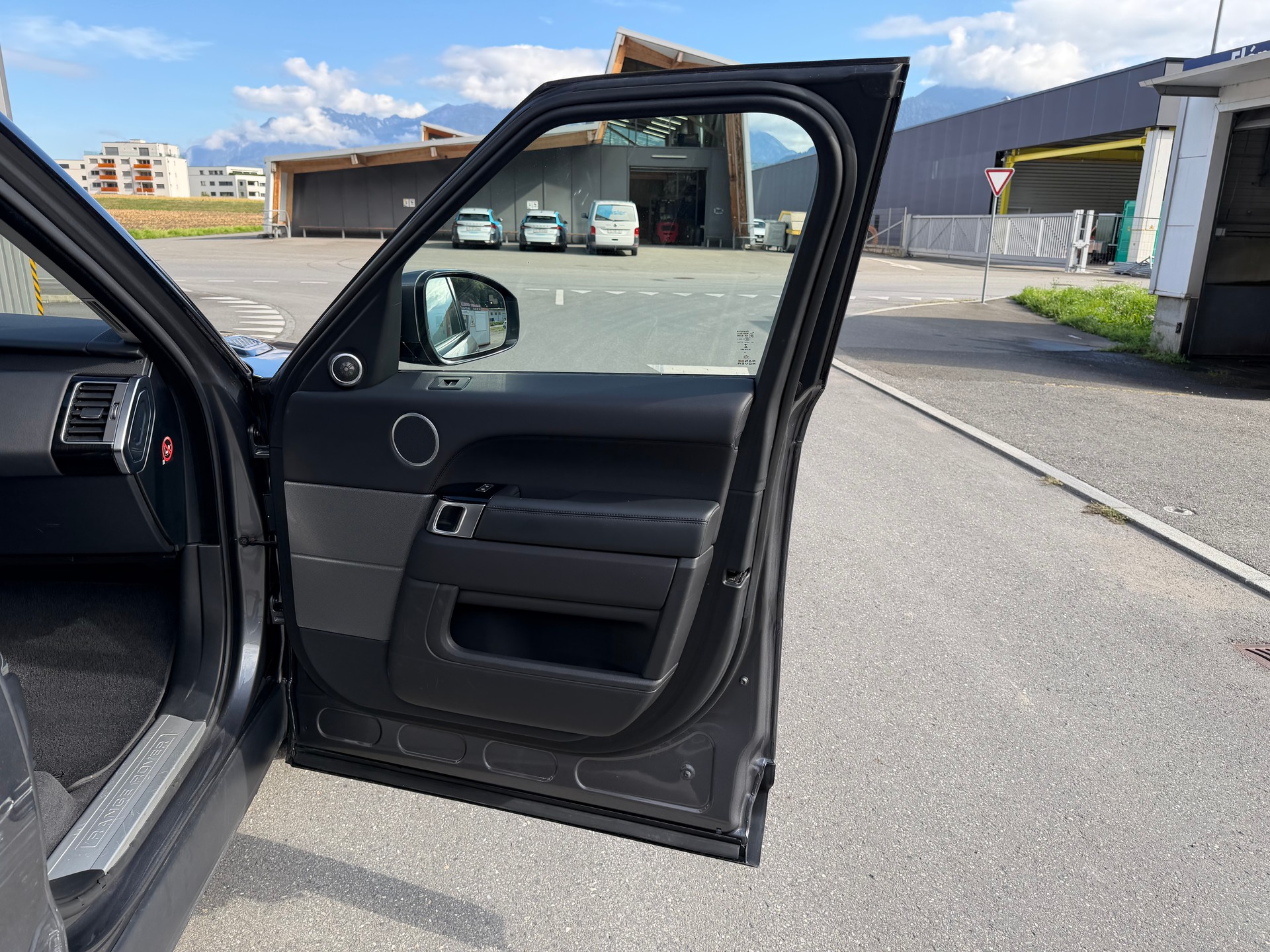 LAND ROVER Range Rover Sport 3.0 SDV6 HSE Automatic-image-35