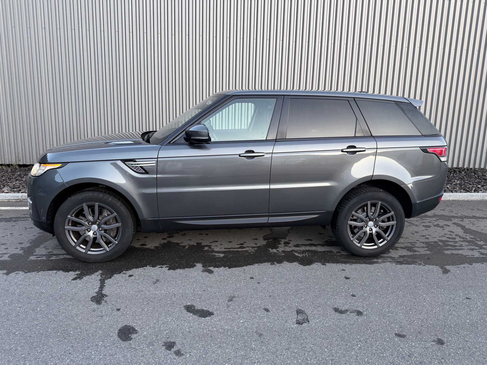 LAND ROVER Range Rover Sport 3.0 SDV6 HSE Automatic-showroom-element-1