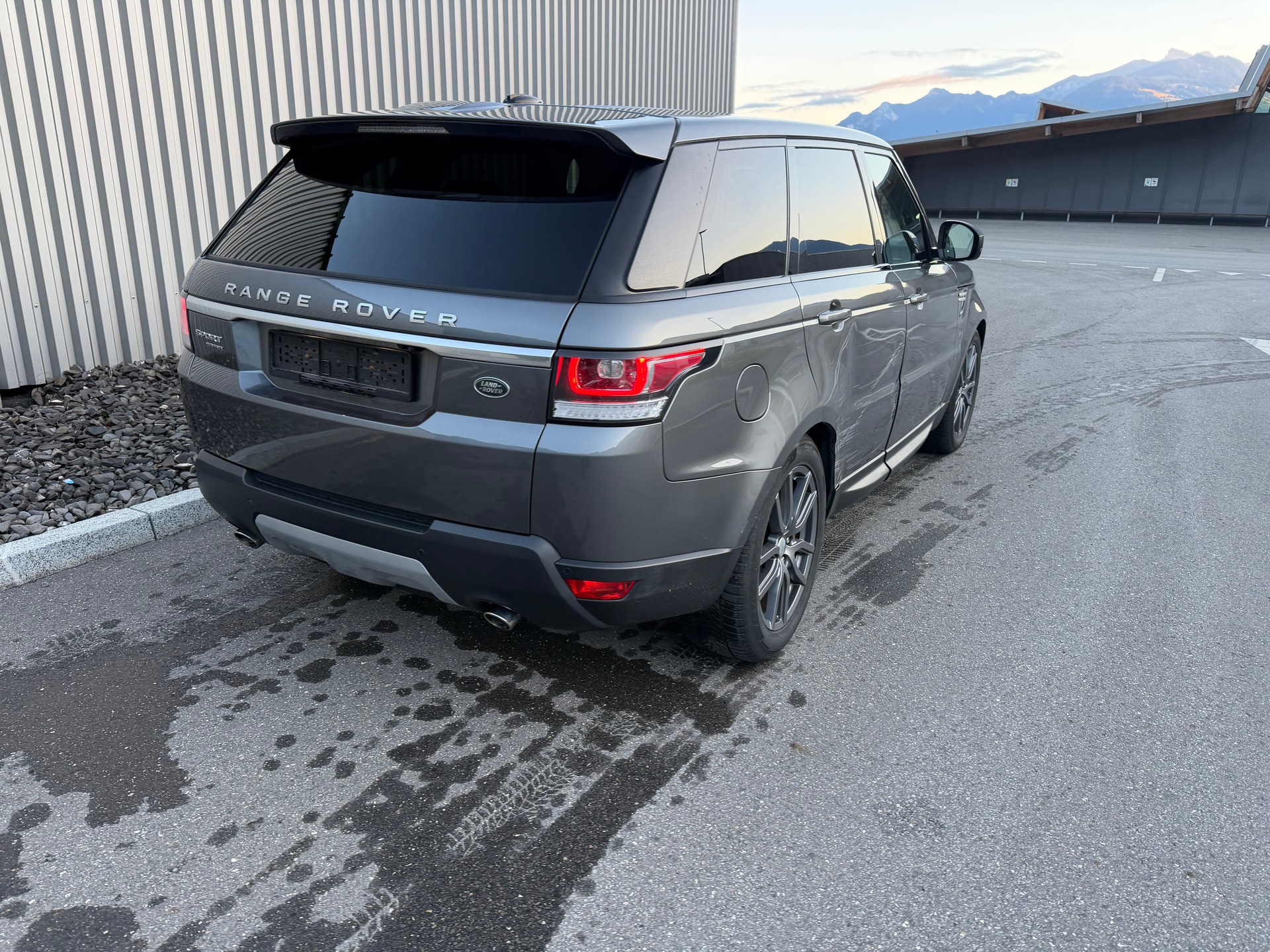 LAND ROVER Range Rover Sport 3.0 SDV6 HSE Automatic-image-5