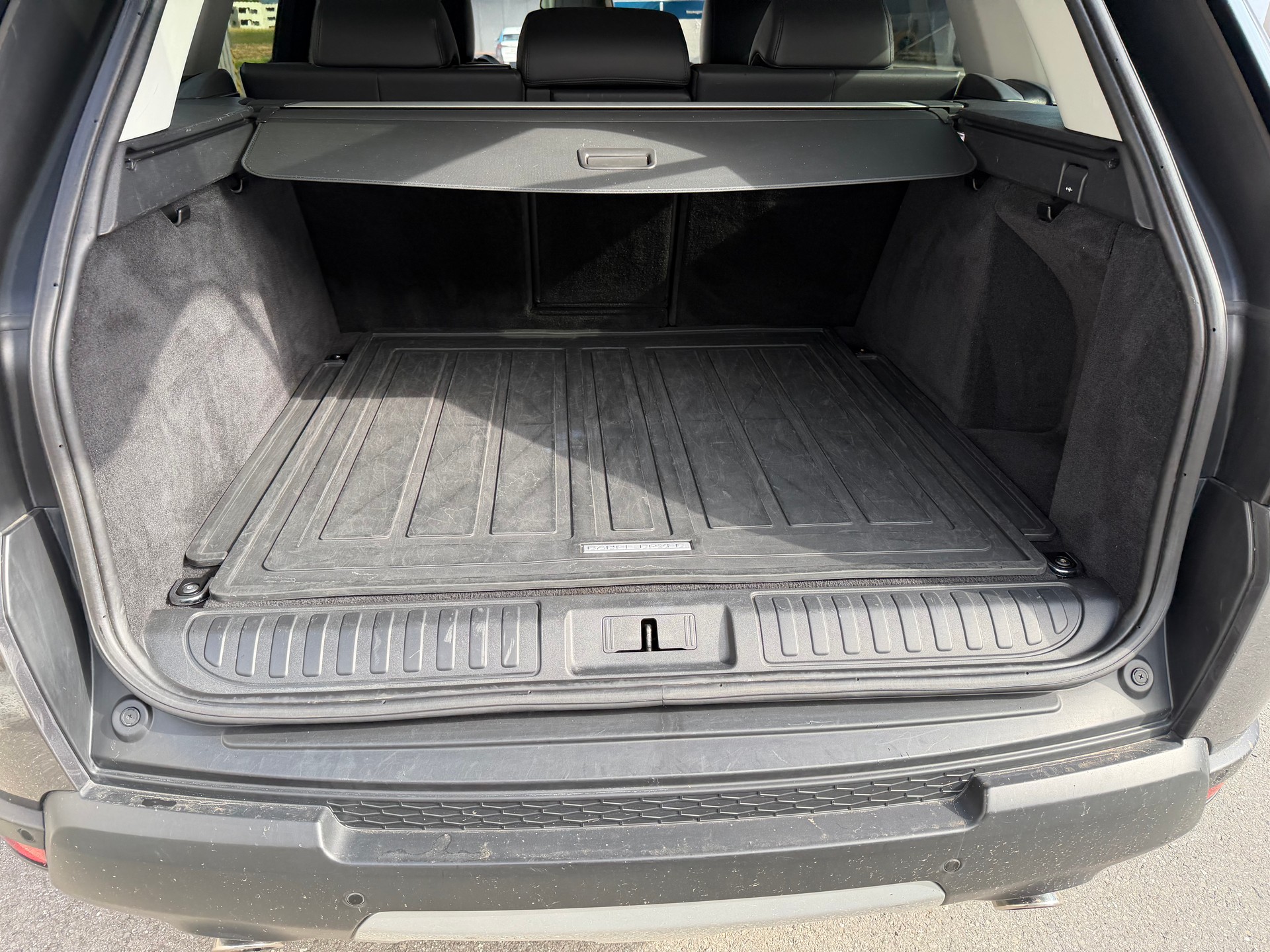 LAND ROVER Range Rover Sport 3.0 SDV6 HSE Automatic-image-38