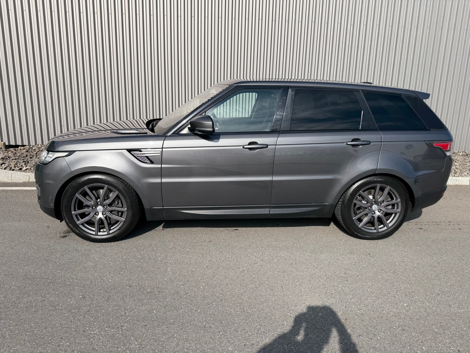 LAND ROVER Range Rover Sport 3.0 SDV6 HSE Automatic-showroom-element-1