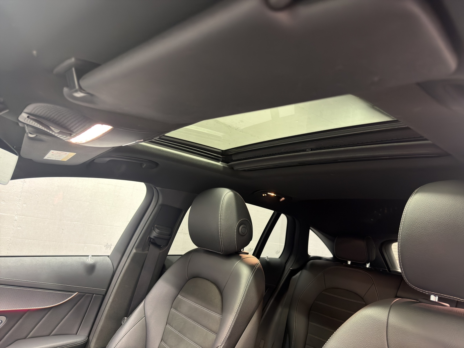 MERCEDES-BENZ EQC 400 AMG Line 4Matic-image-14