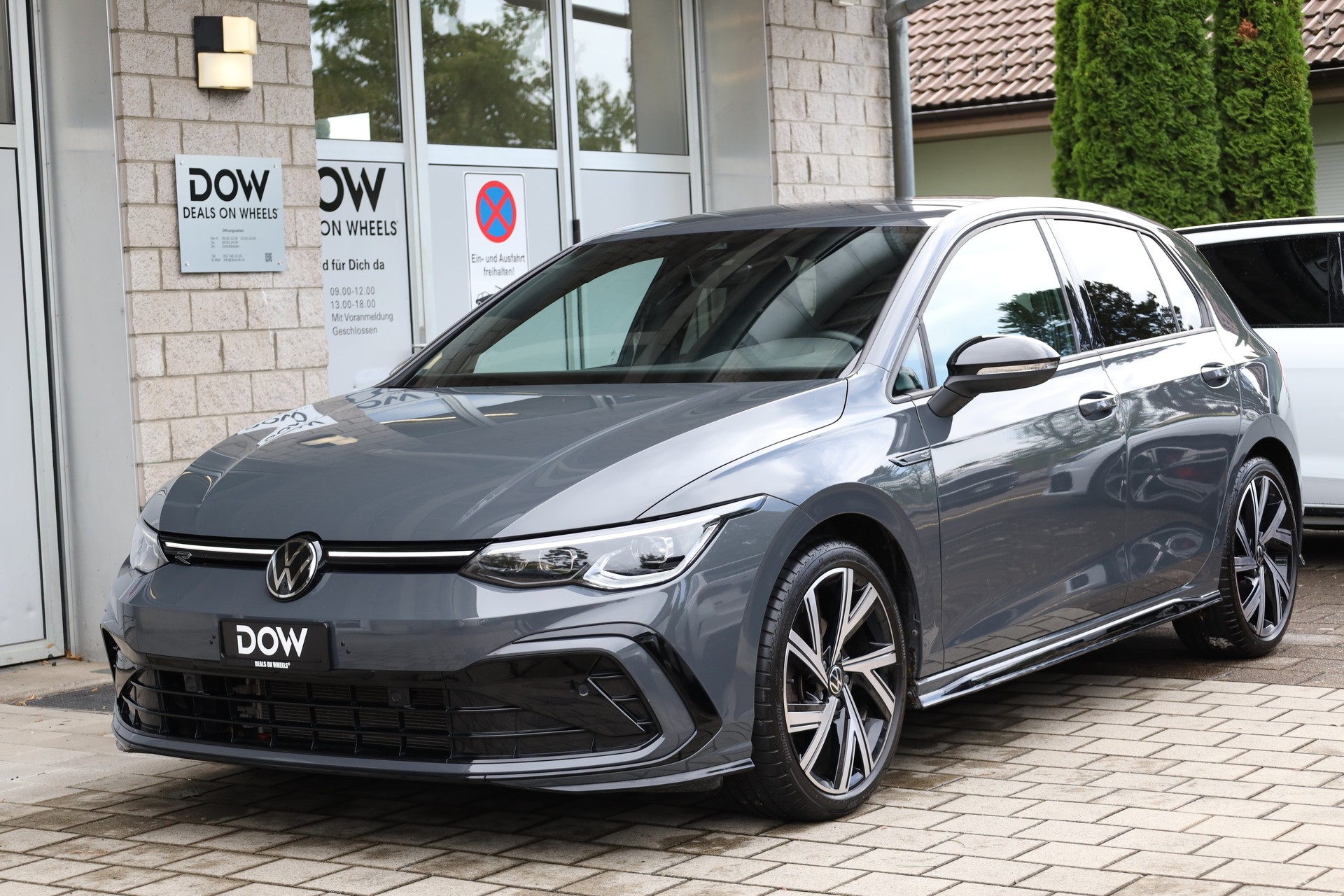 VW Golf 1.5 eTSI mHEV ACT R-Line DSG-showroom-element-2