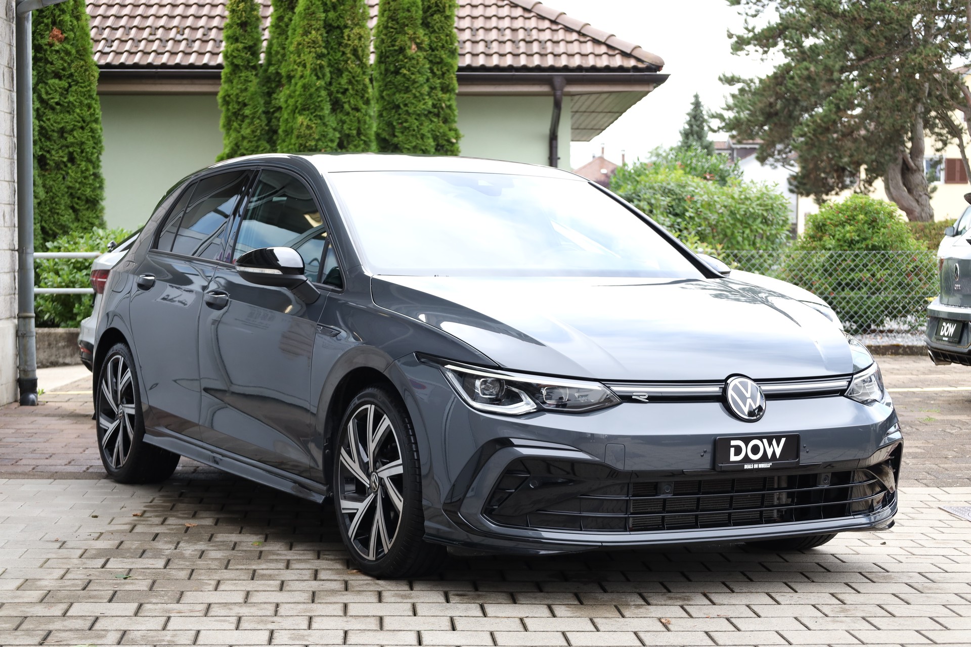 VW Golf 1.5 eTSI mHEV ACT R-Line DSG-showroom-element-1