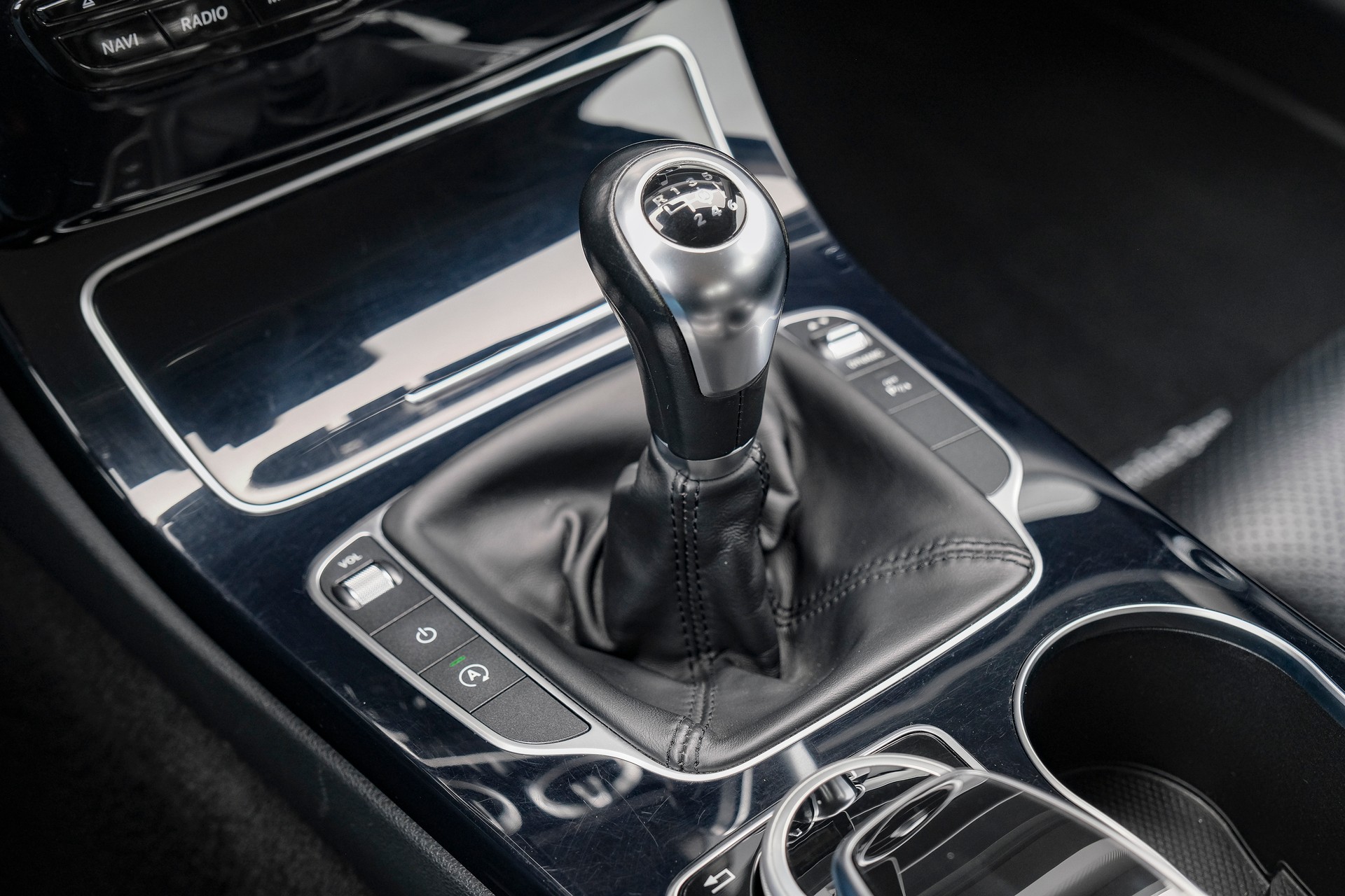 MERCEDES-BENZ C 180 Avantgarde-image-20