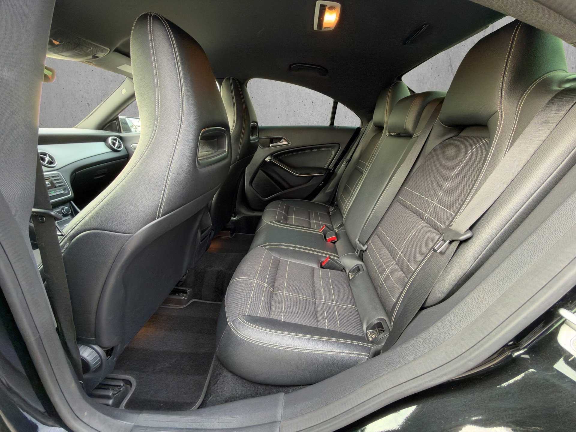 MERCEDES-BENZ CLA 220 CDI Urban *FIXPREIS*-image-10