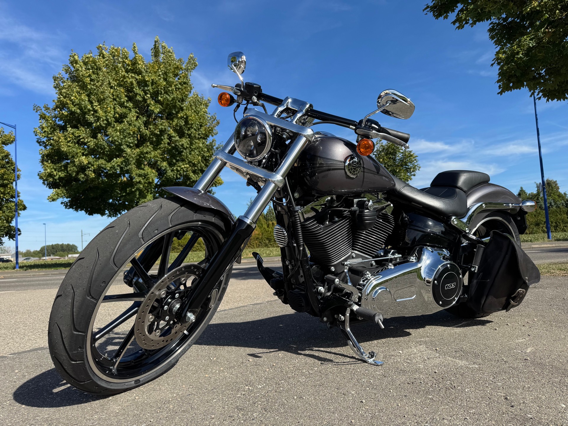 HARLEY-DAVIDSON FXSB Breakout 103 ABS-image-2