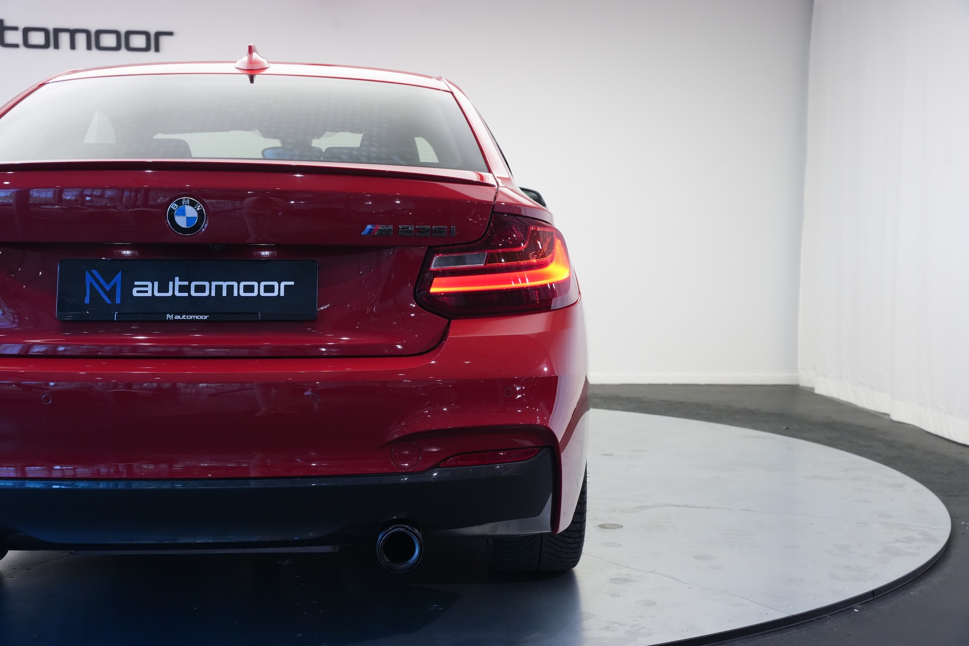 BMW M235i xDrive Steptronic *Carbon* *CH-Fahrzeug*-image-43