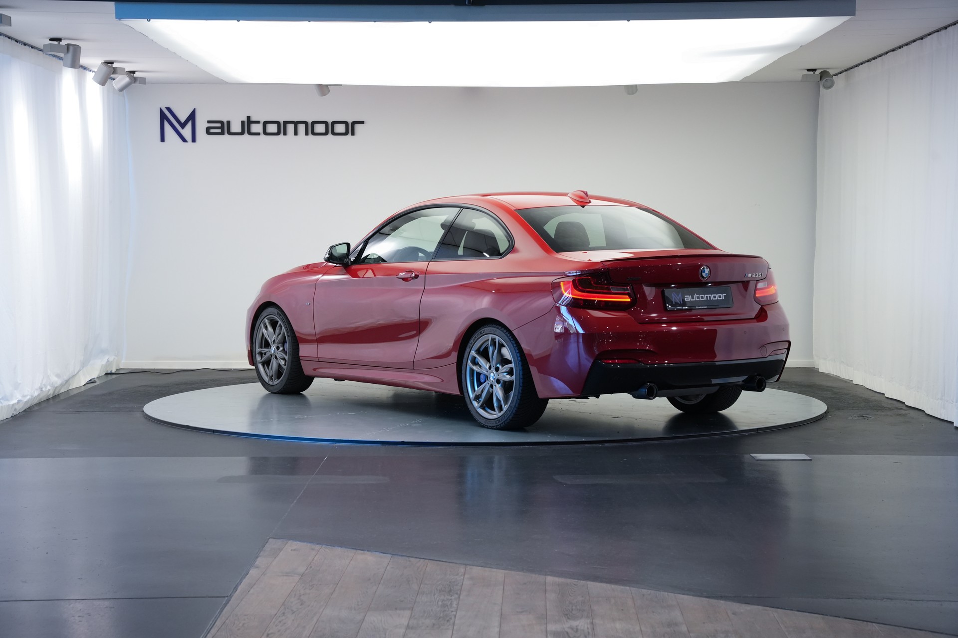 BMW M235i xDrive Steptronic *Carbon* *CH-Fahrzeug*-image-6