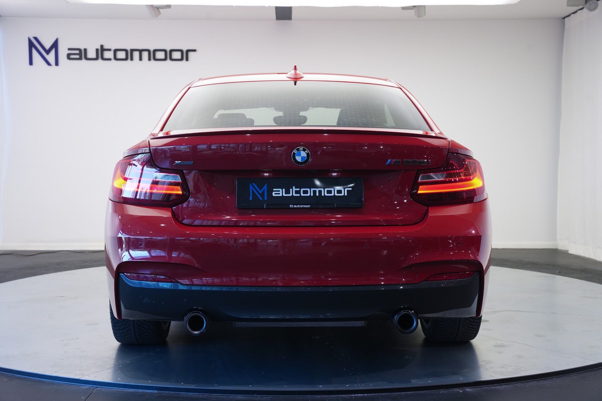 BMW M235i xDrive Steptronic *Carbon* *CH-Fahrzeug*-image-44