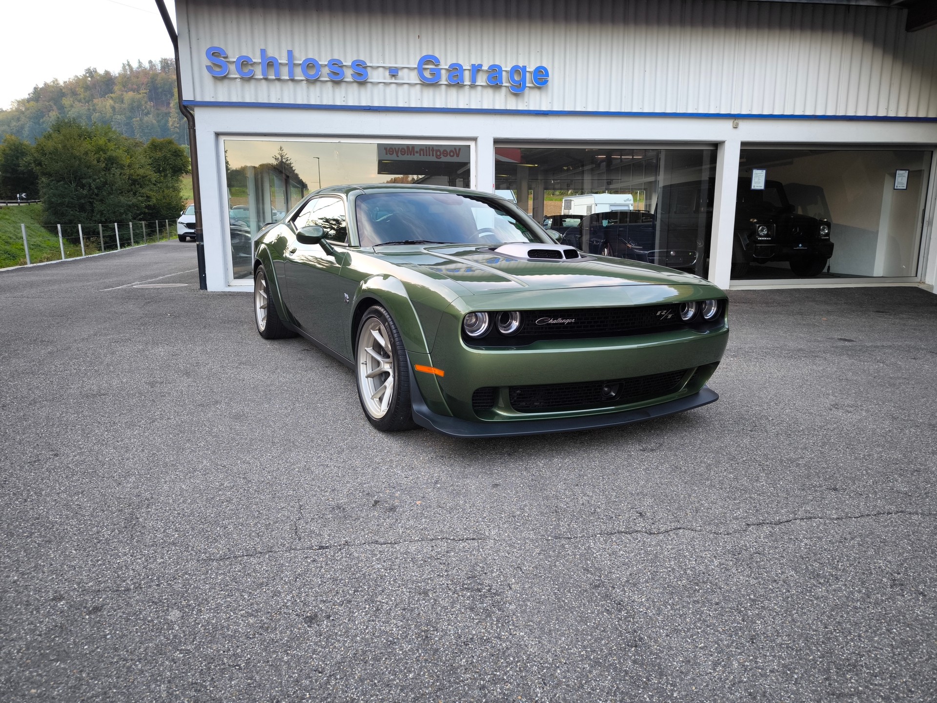 DODGE Challenger R/T Scat Pack Widebody Shaker Swinger Special Edition-showroom-element-1
