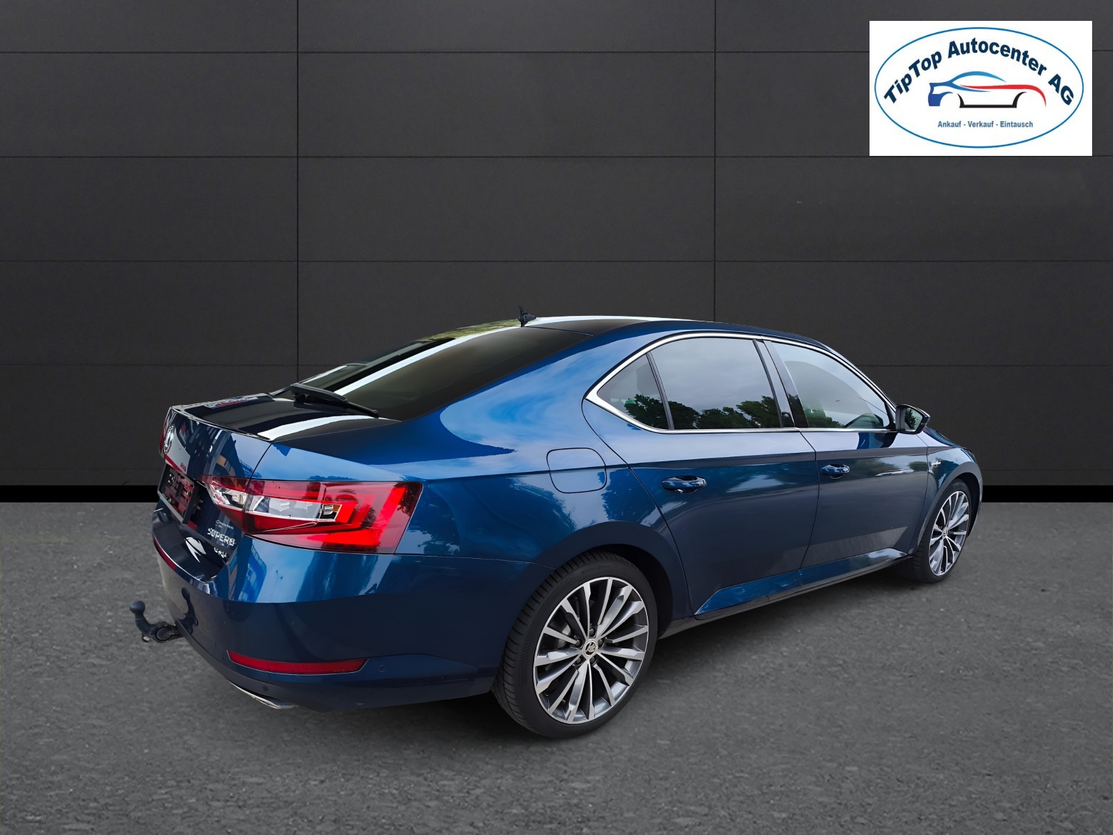 SKODA Superb 2.0TSI L&K 4x4 DSG-showroom-element-2