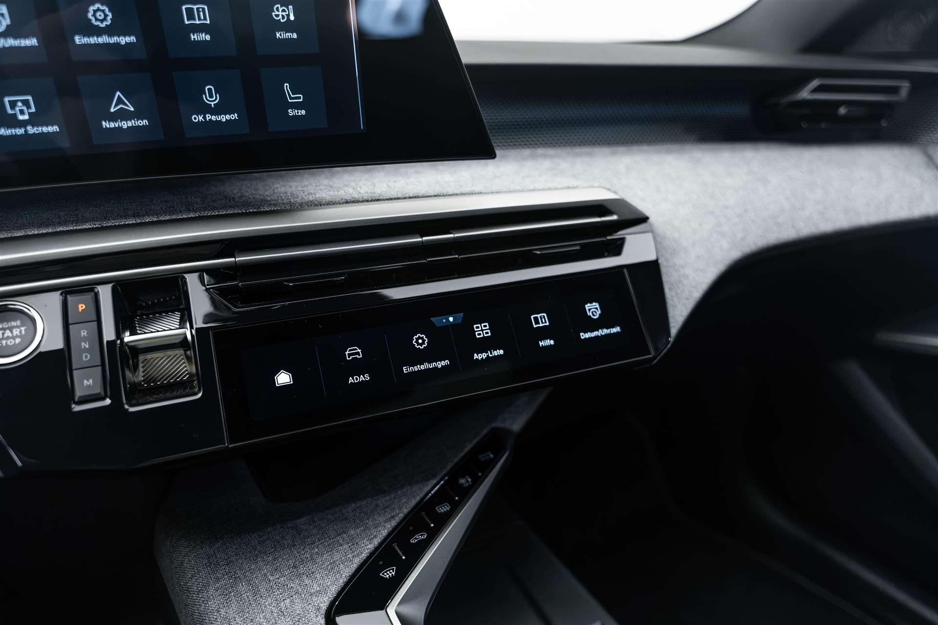 PEUGEOT 5008 145 Hybrid GT 7-Plätzer e-DCS-Automat-image-26