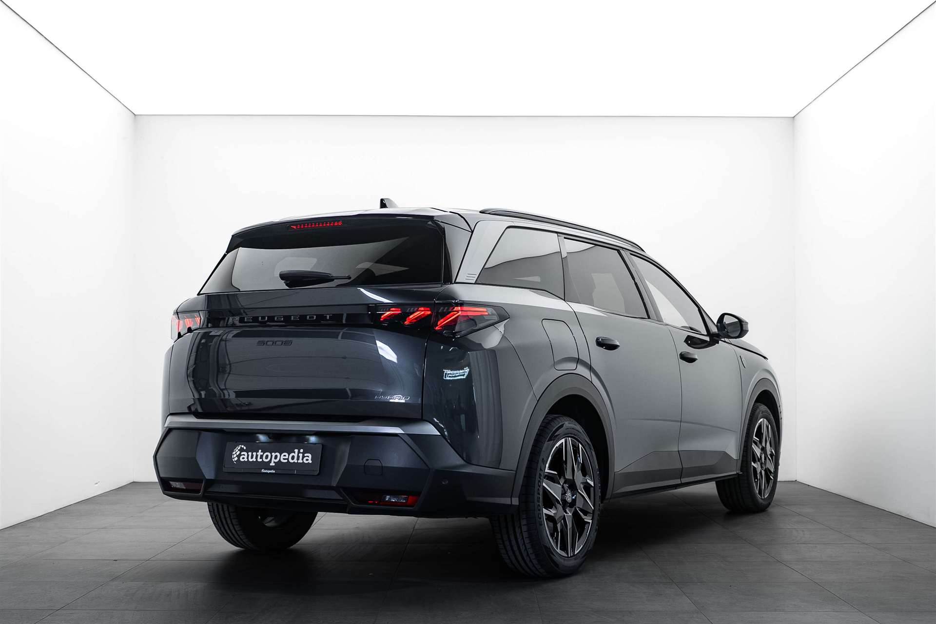 PEUGEOT 5008 145 Hybrid GT 7-Plätzer e-DCS-Automat-showroom-element-2