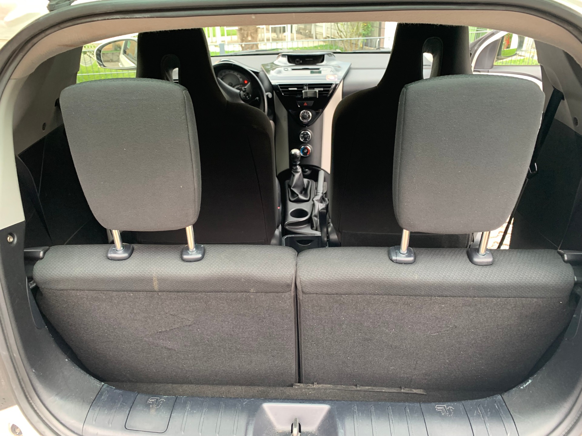 TOYOTA 1.0 VVT-i Linea Sol-image-5