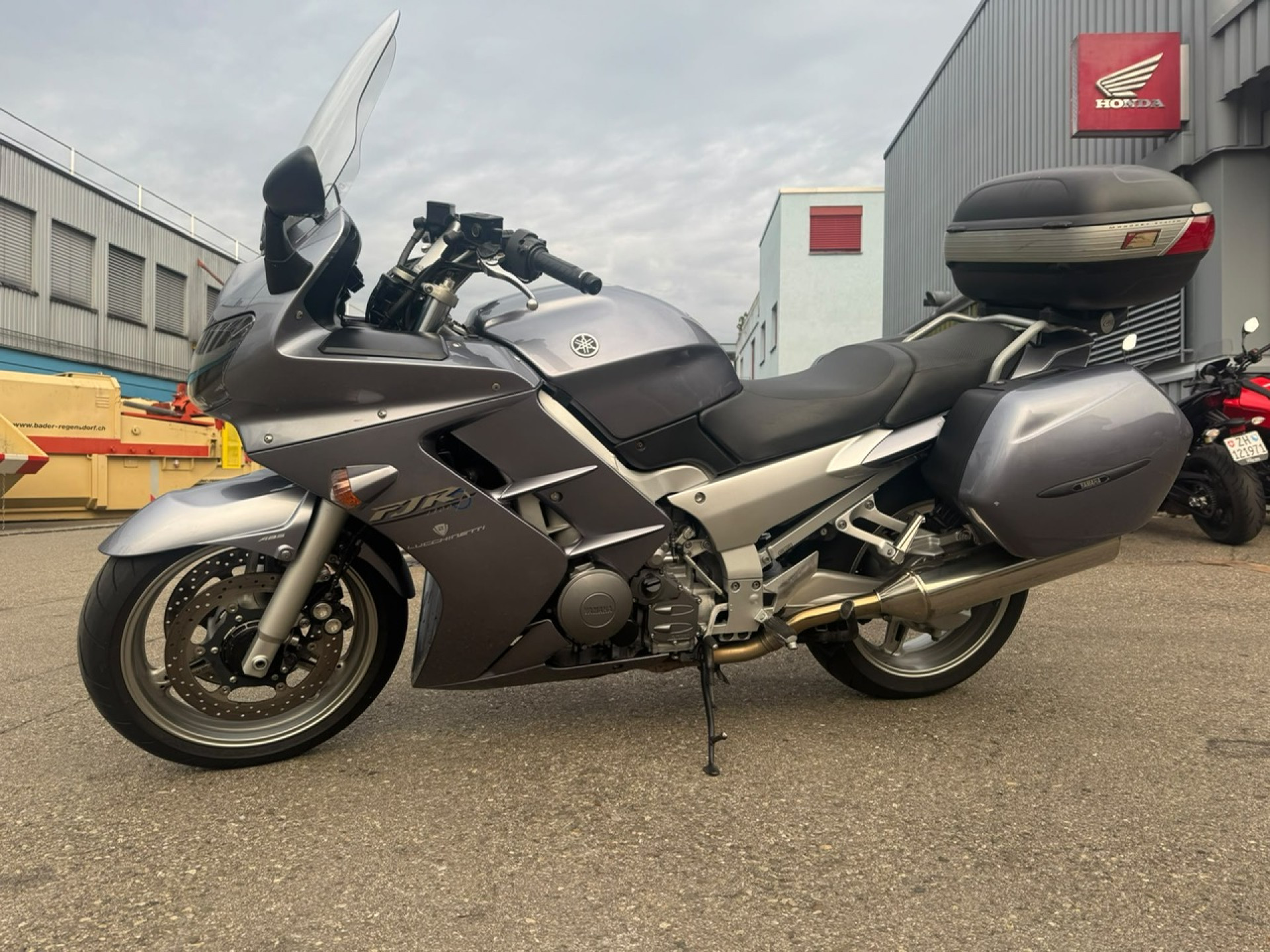 YAMAHA FJR 1300-image-0