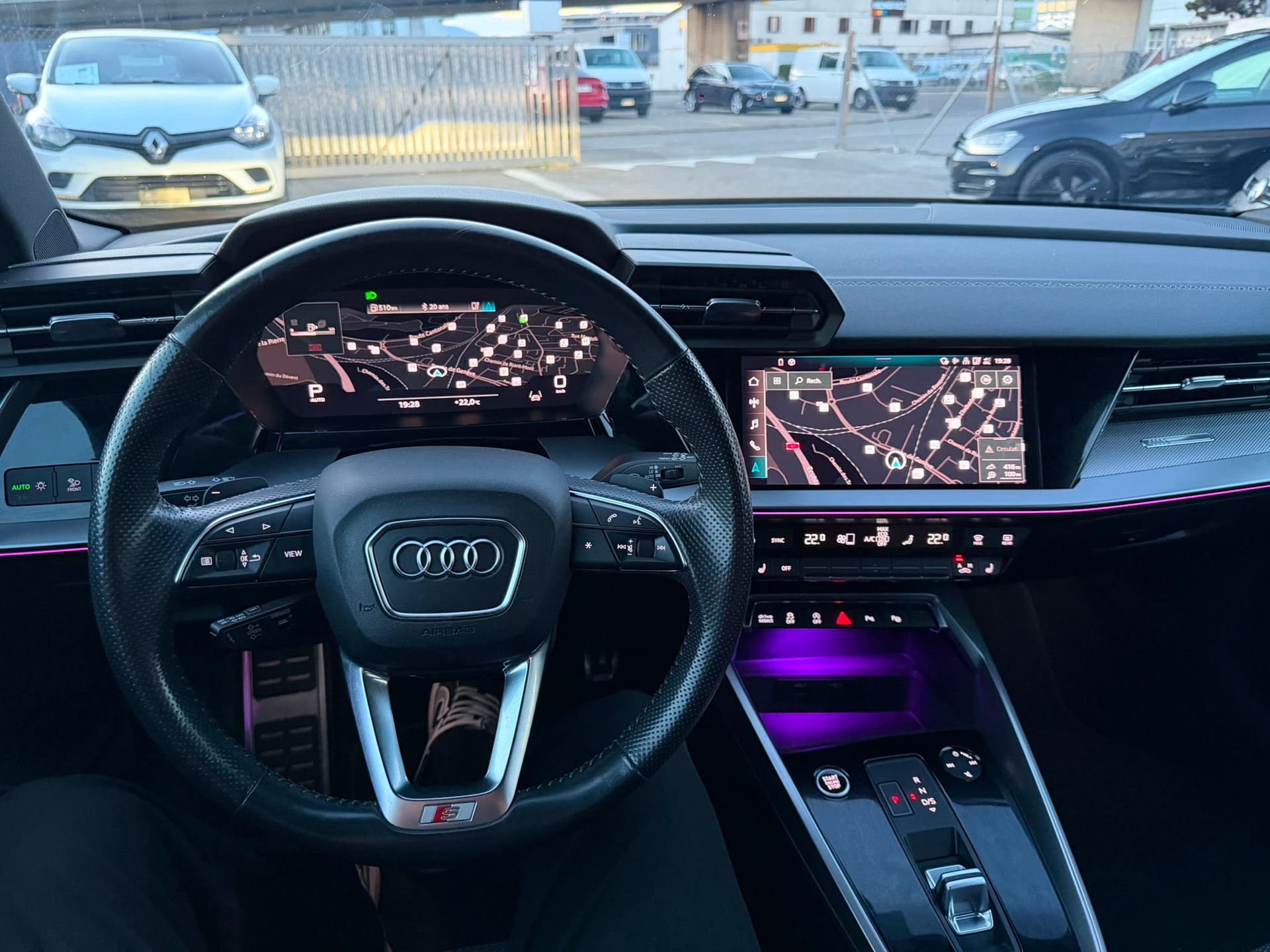 AUDI A3 Sportback 35 TDI S-LINE S-tronic FULL BLACKGARANTIE 2 ans expertiser du jour 🇨🇭-image-12