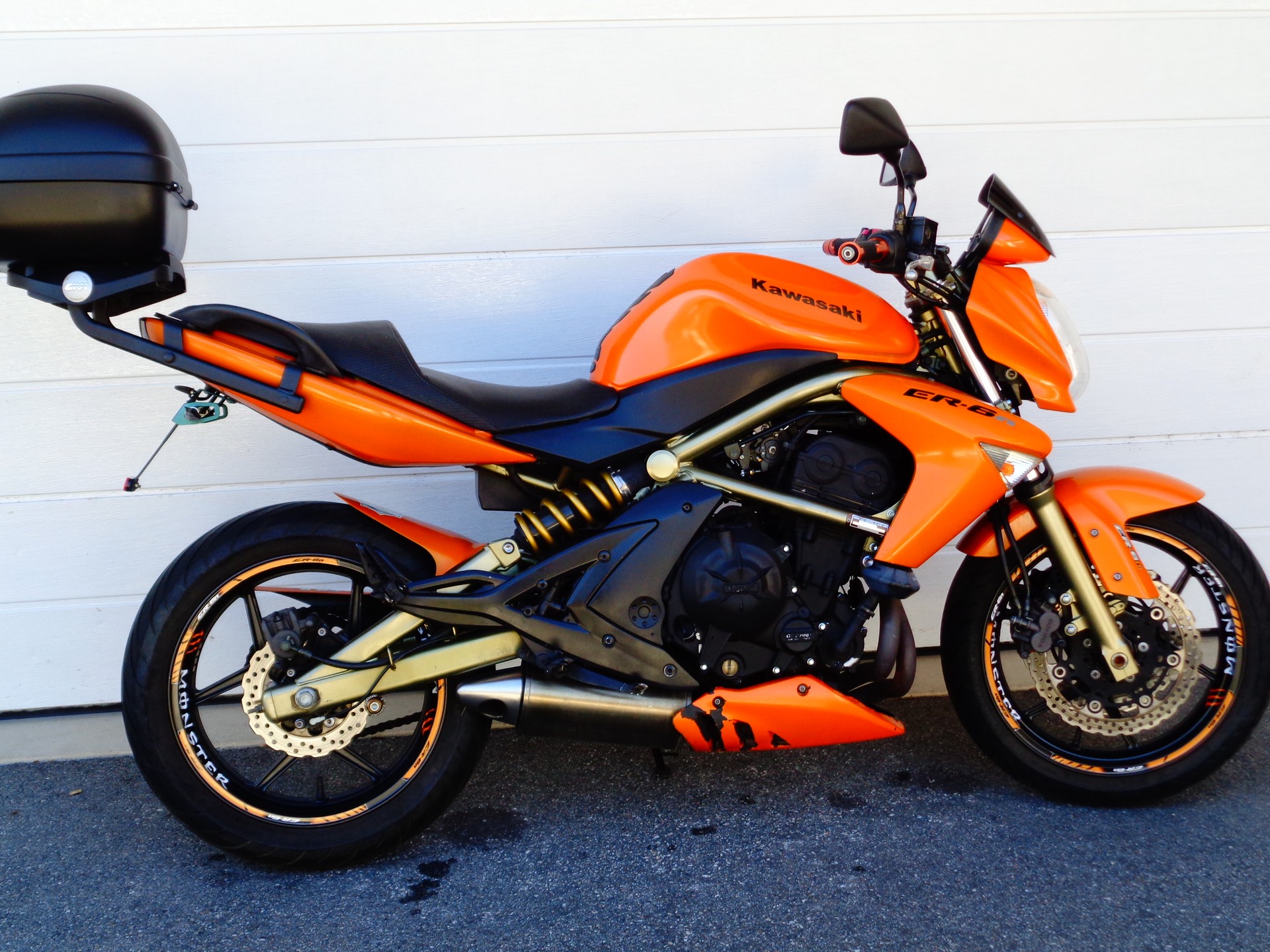 KAWASAKI ER-6 n ABS (25kW)-showroom-element-1