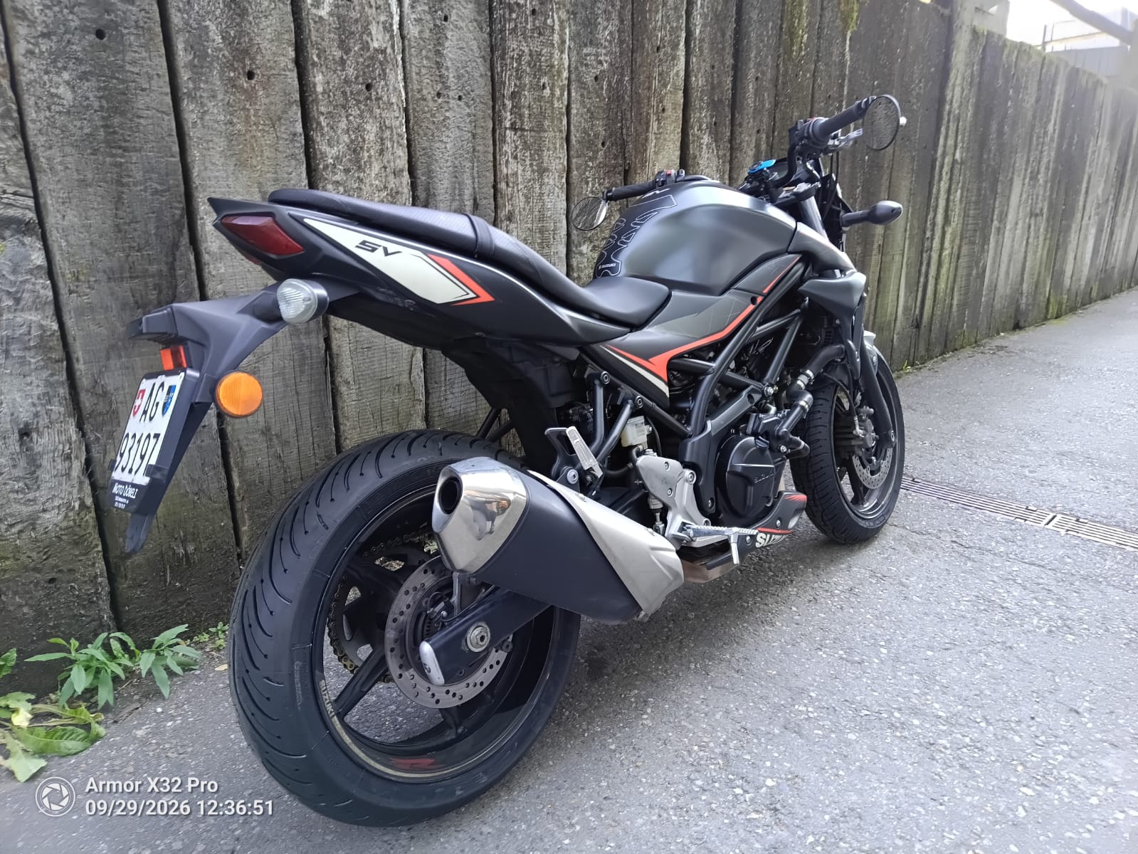 SUZUKI SV 650 Sport Edition ABS (35kW)-image-2