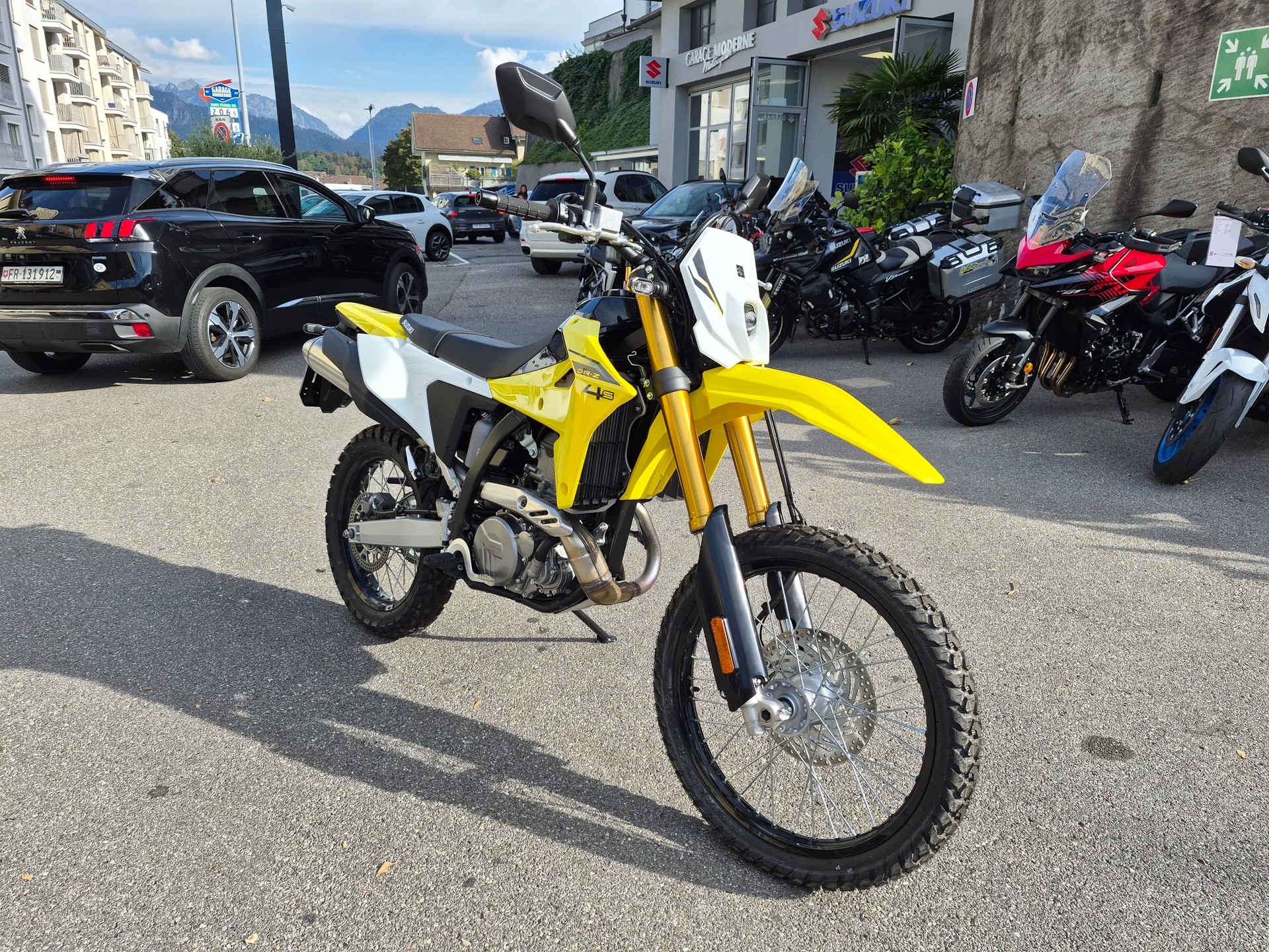 SUZUKI DR-Z4S-image-0