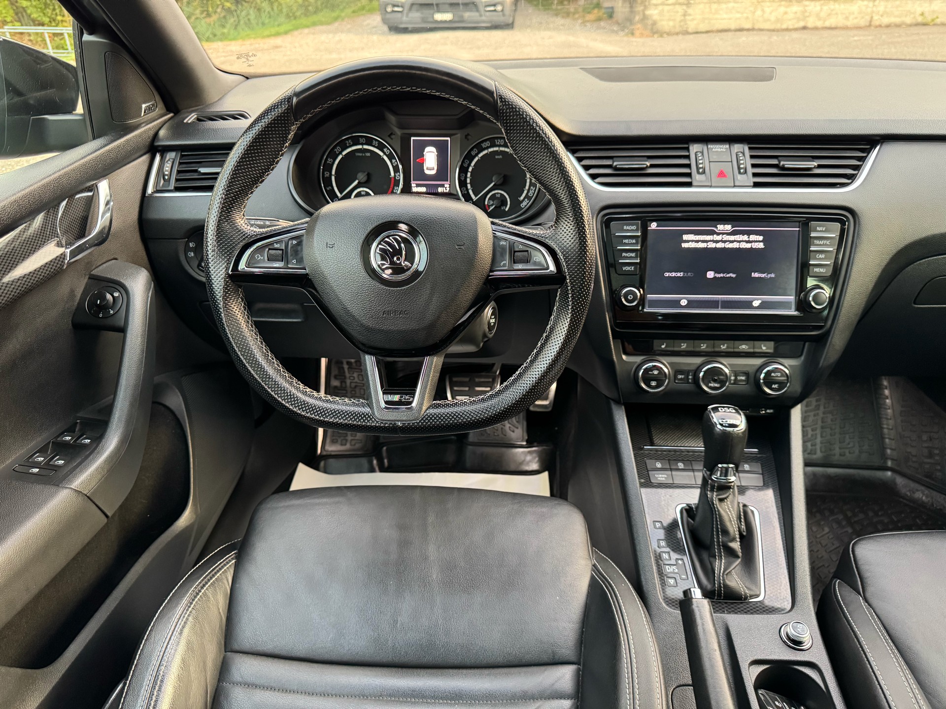 SKODA Octavia Combi 2.0 TDI RS Prag 4x4 DSG-image-18