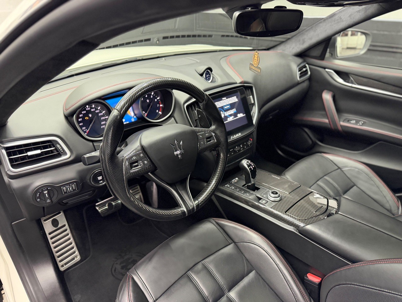 MASERATI Ghibli S Q4 3.0 V6 | Full Carbon Interieur & Exterieur | 360 Kamera | Harman/Kardon | Panoramadach-image-25