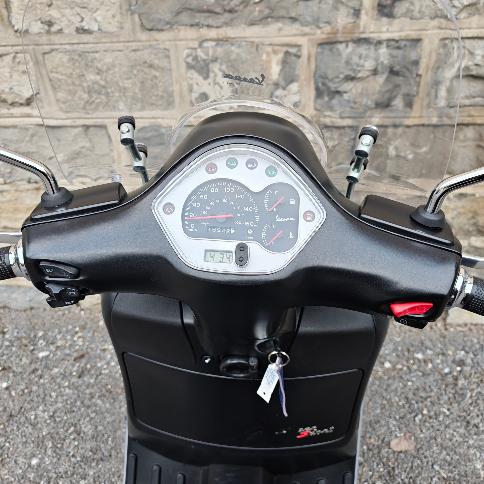 PIAGGIO Vespa GTS Super 300 i.e Sport-image-3