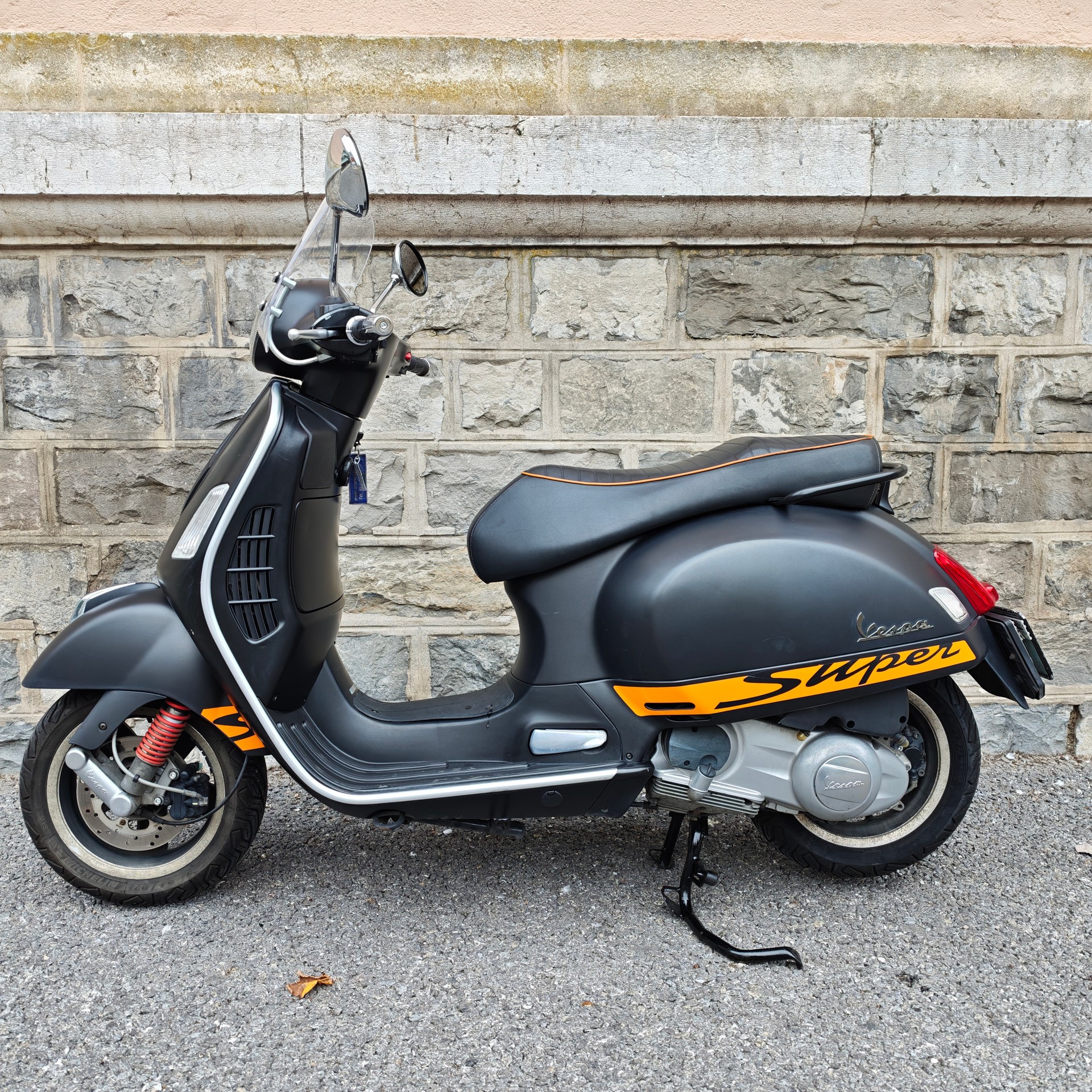 PIAGGIO Vespa GTS Super 300 i.e Sport-image-1