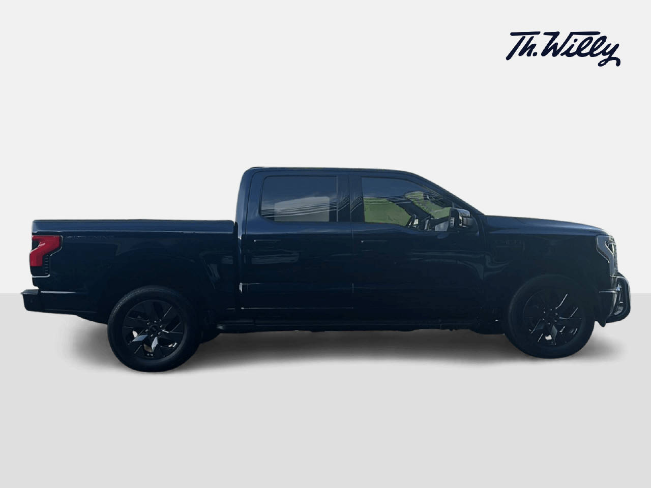 FORD F-150 Lightning DKab.Pick-up 98 kWh Lariat Launch Edition-image-4