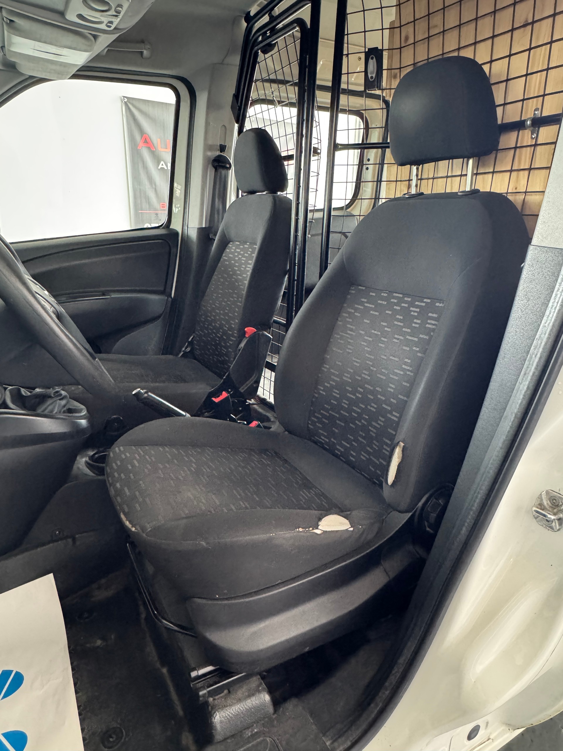 OPEL Combo 1.4 CNG Turbo ecoFLEX 2.4 L1H1-image-15