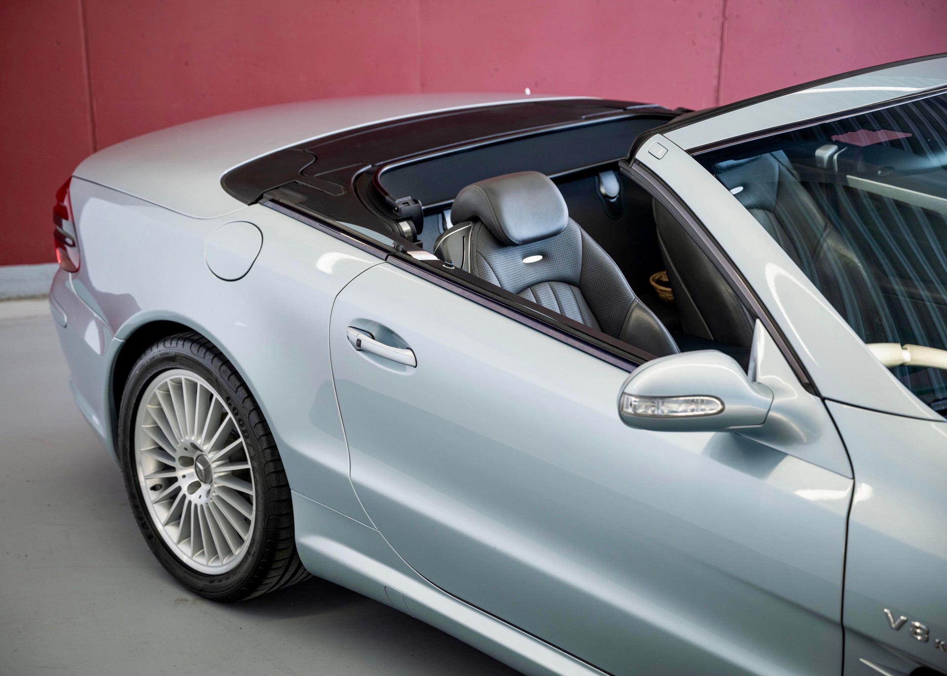 MERCEDES-BENZ SL 55 AMG (Leasing 0.80%, Swiss car, 500 hp, 2nd hand, full Mercedes history) - SOLD !-image-12