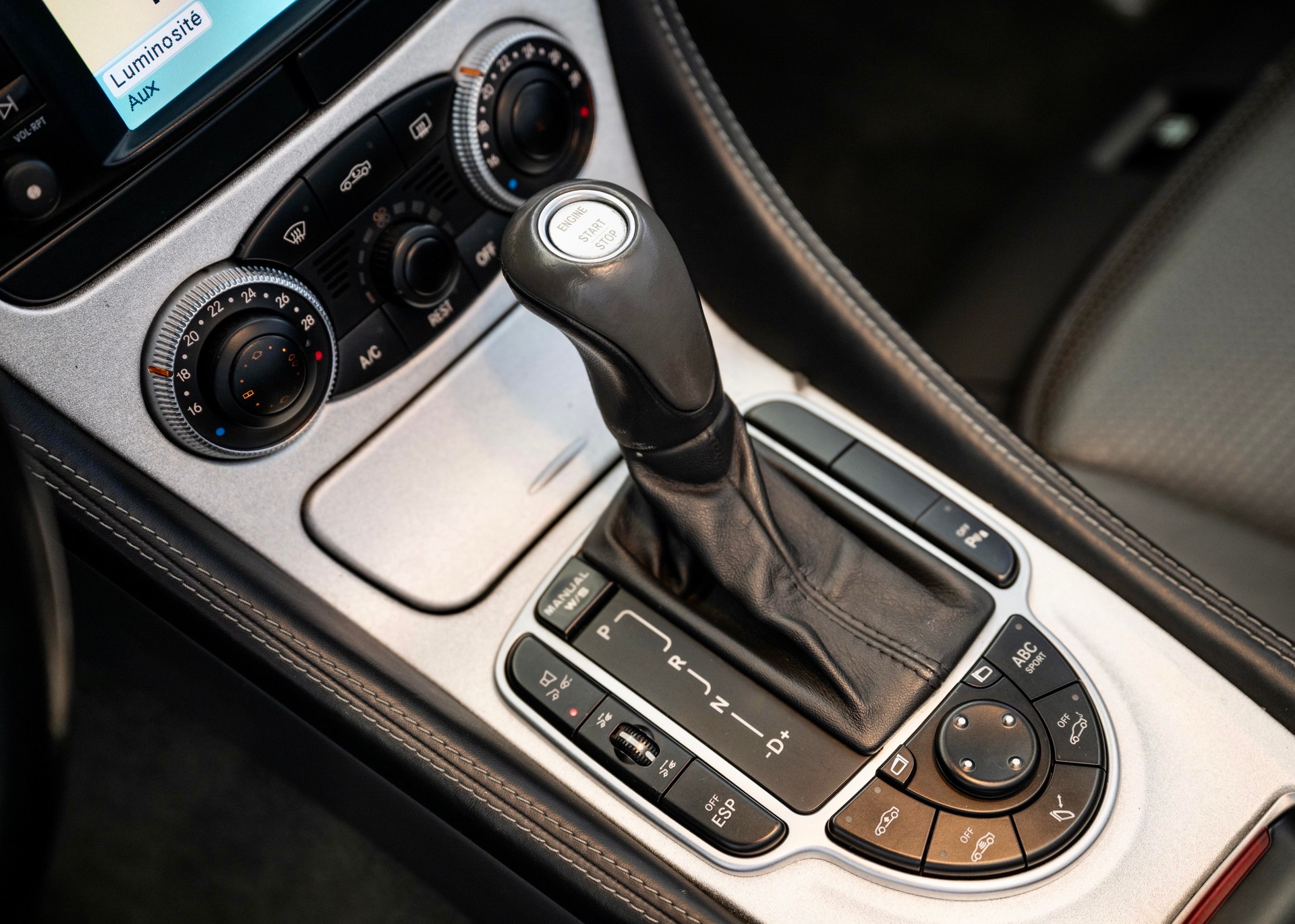 MERCEDES-BENZ SL 55 AMG (Leasing 0.80%, Swiss car, 500 hp, 2nd hand, full Mercedes history) - SOLD !-image-27