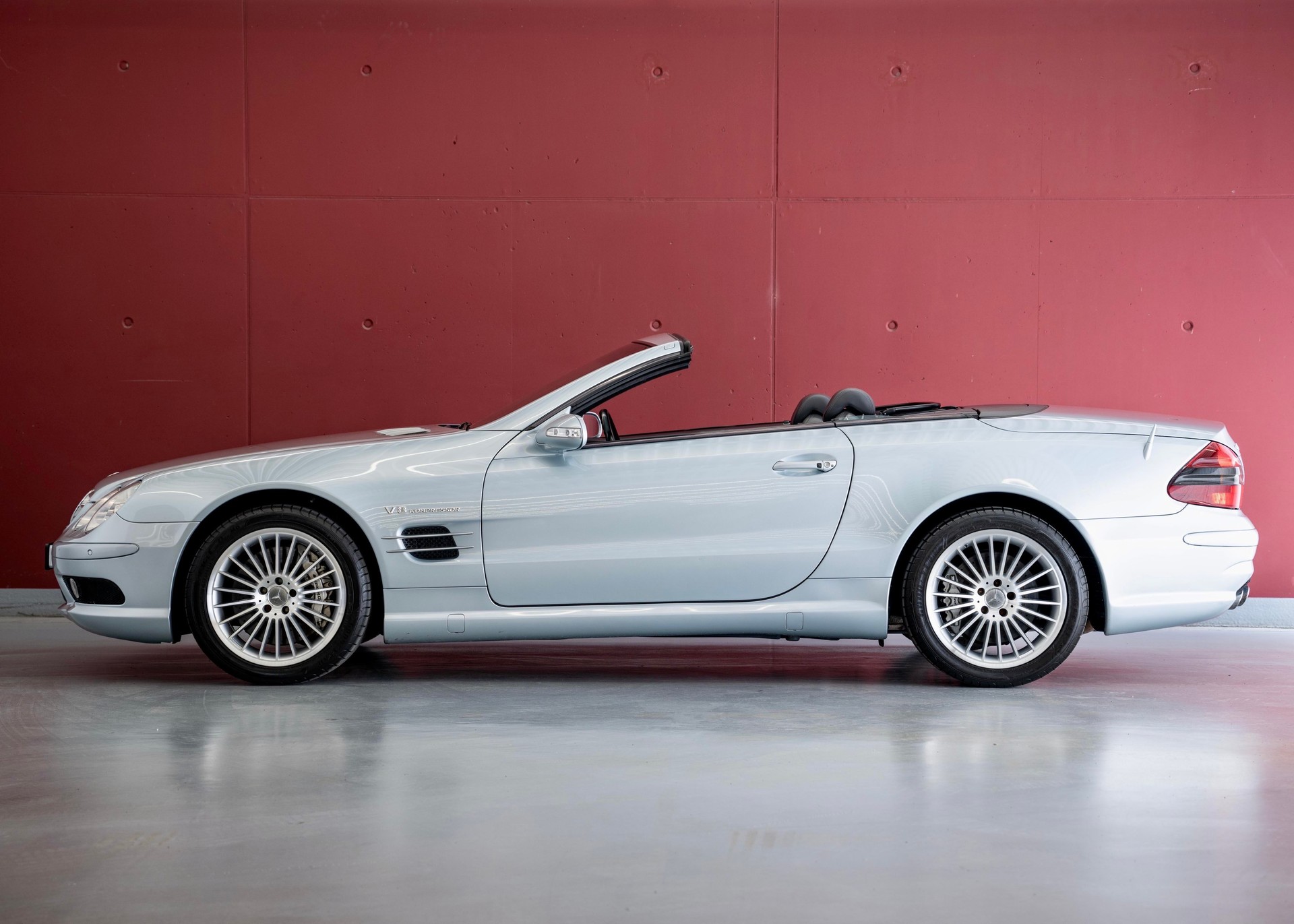 MERCEDES-BENZ SL 55 AMG (Leasing 0.80%, Swiss car, 500 hp, 2nd hand, full Mercedes history) - SOLD !-image-7