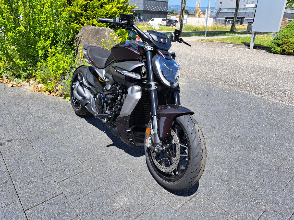 DUCATI X Diavel V4-image-0