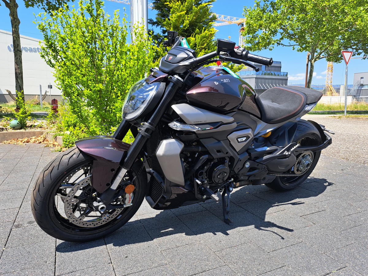 DUCATI X Diavel V4-image-2