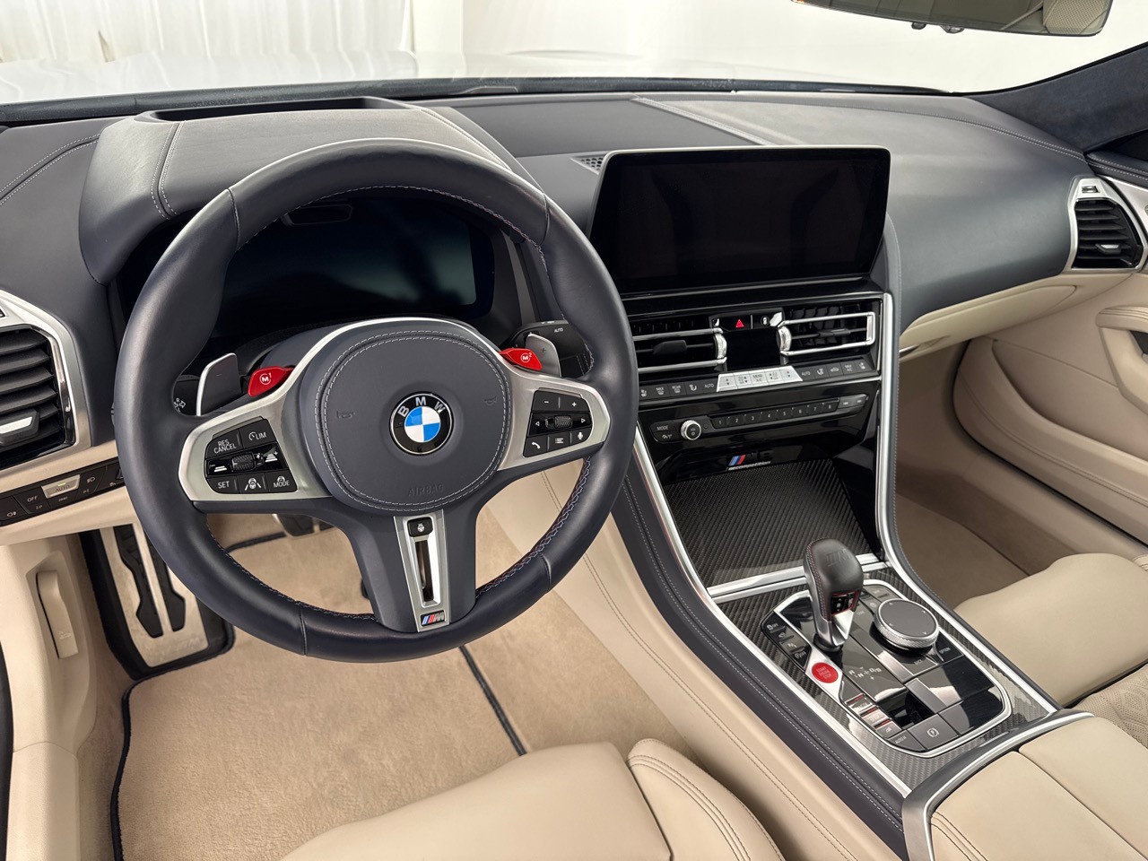 BMW M8 xDrive M Competition-image-6