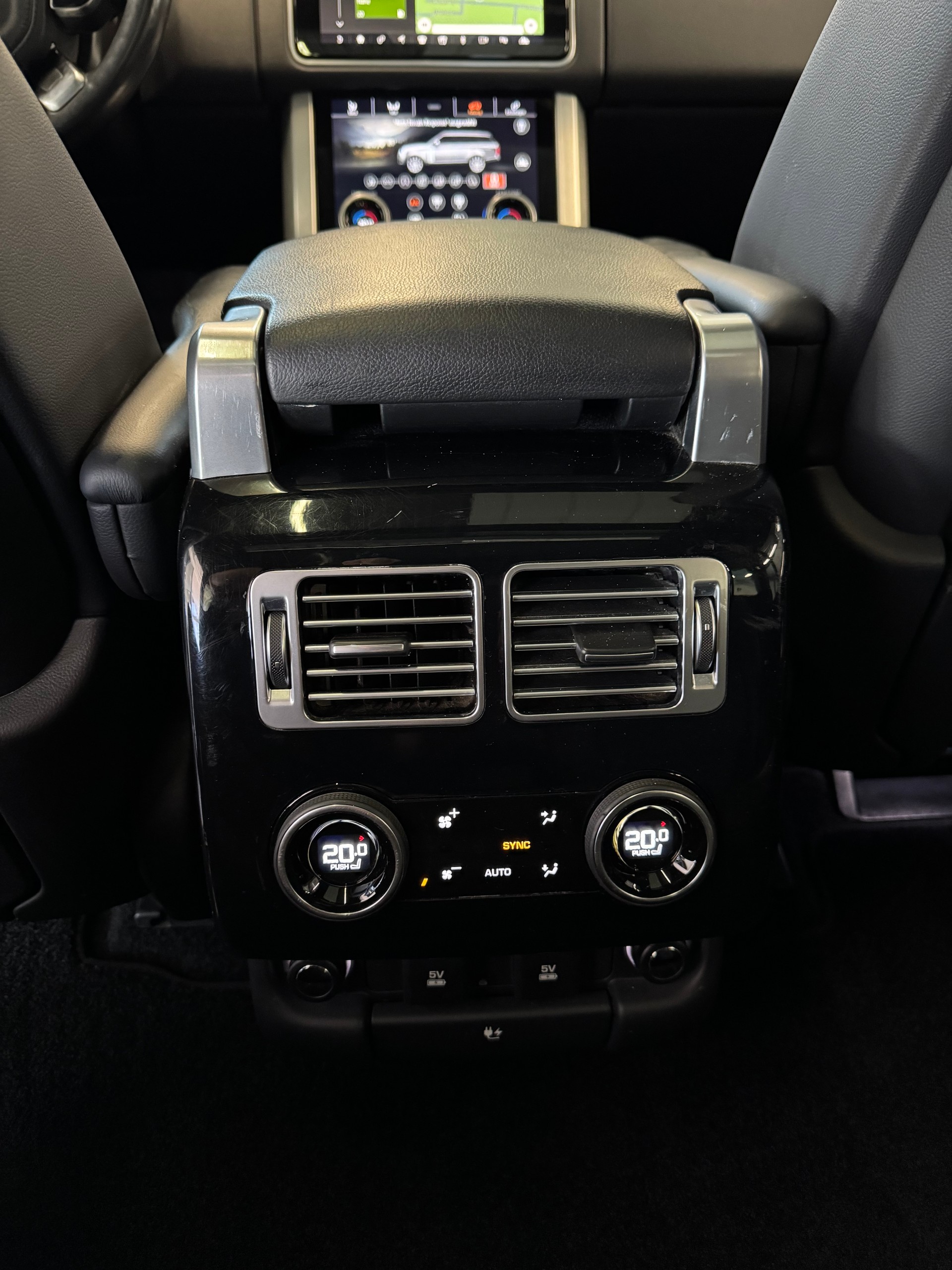 LAND ROVER Range Rover 3.0 SDV6 Vogue Automatic-image-14