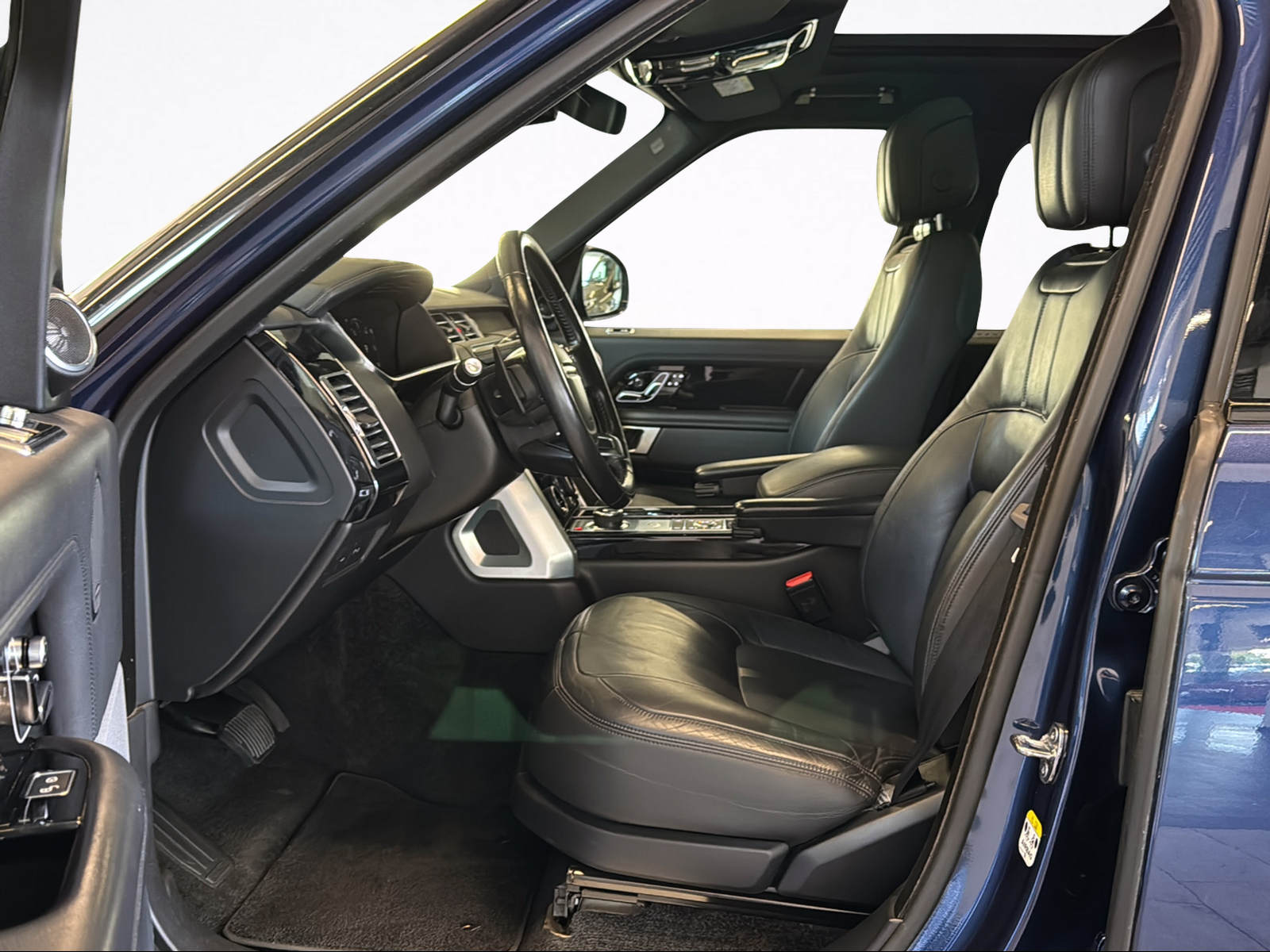 LAND ROVER Range Rover 3.0 SDV6 Vogue Automatic-image-10