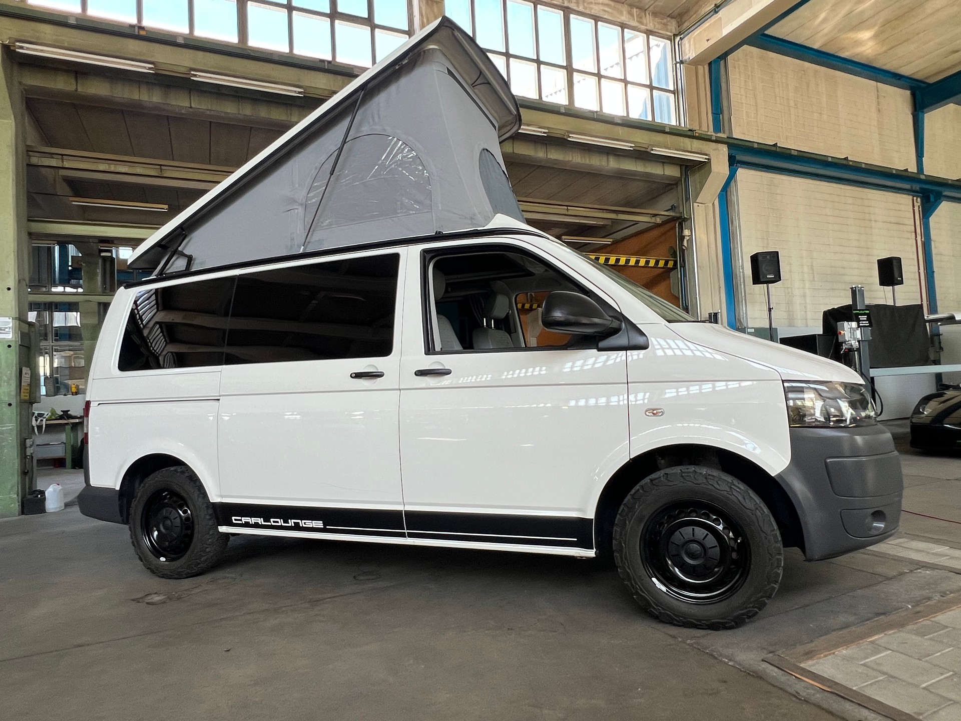 VW T5 2.0 TDI 4motion / Differenzialsperre hinten/ 5-Sitzplätze / Summermobil (ähnlich California)-image-4
