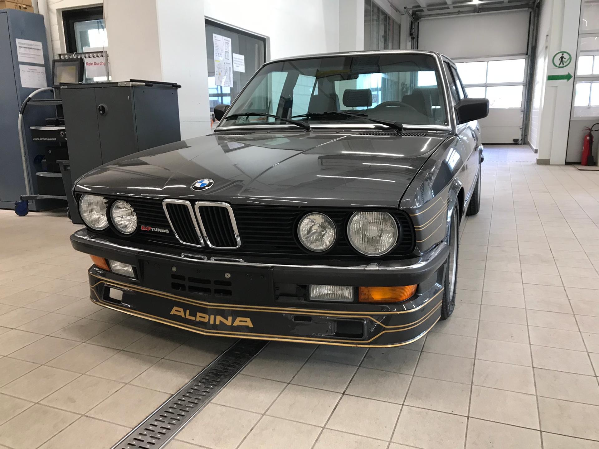 BMW-ALPINA B7 Turbo E28-image-1