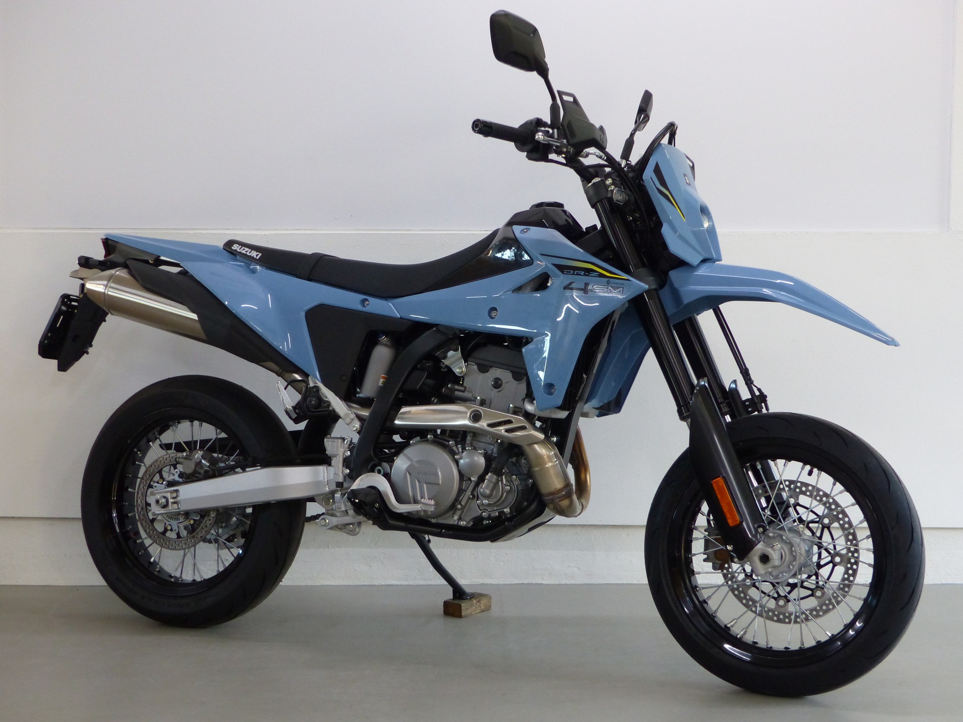 SUZUKI DR-Z4SM ABS MY26-image-6