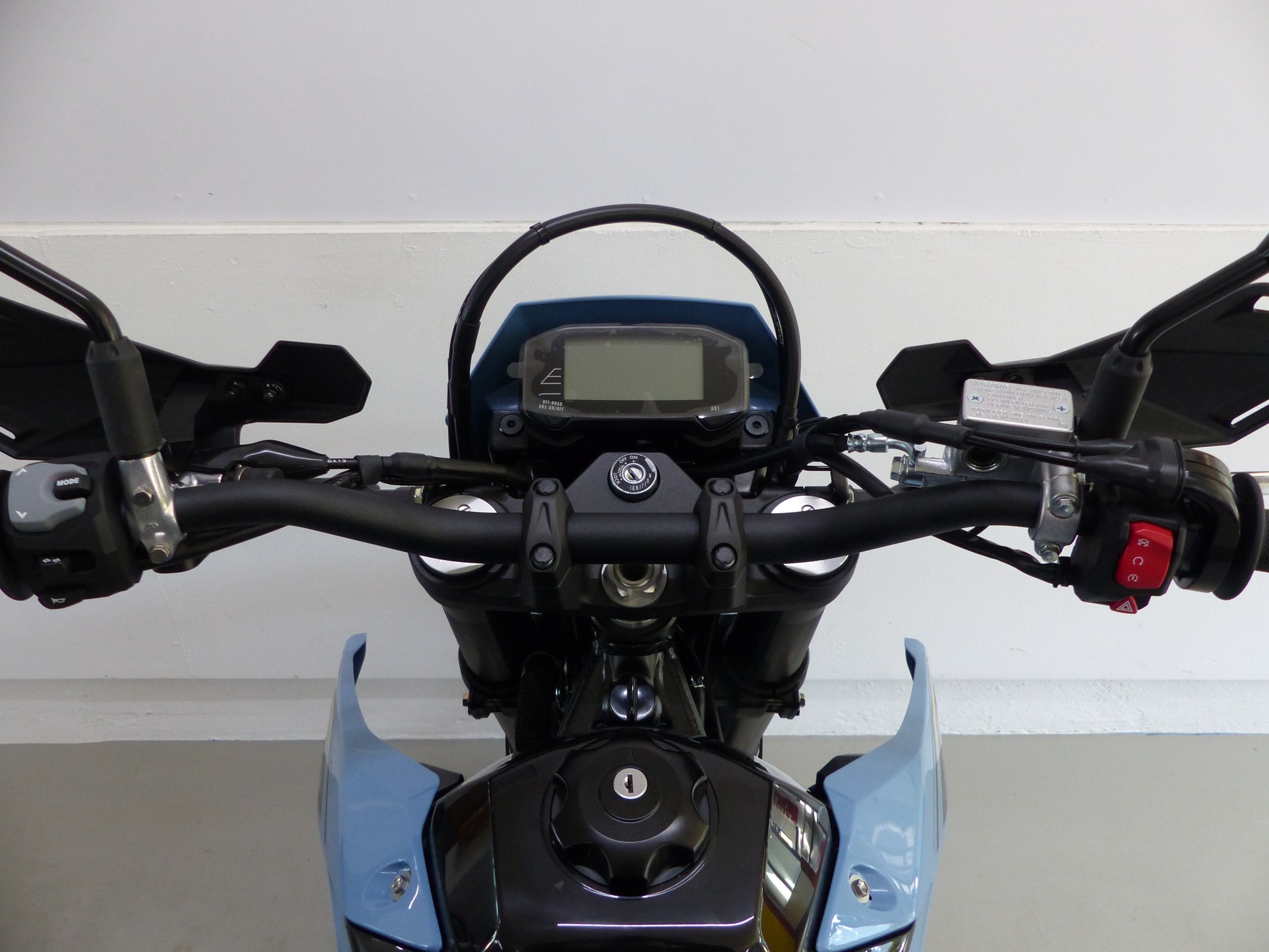 SUZUKI DR-Z4SM ABS MY26-image-14