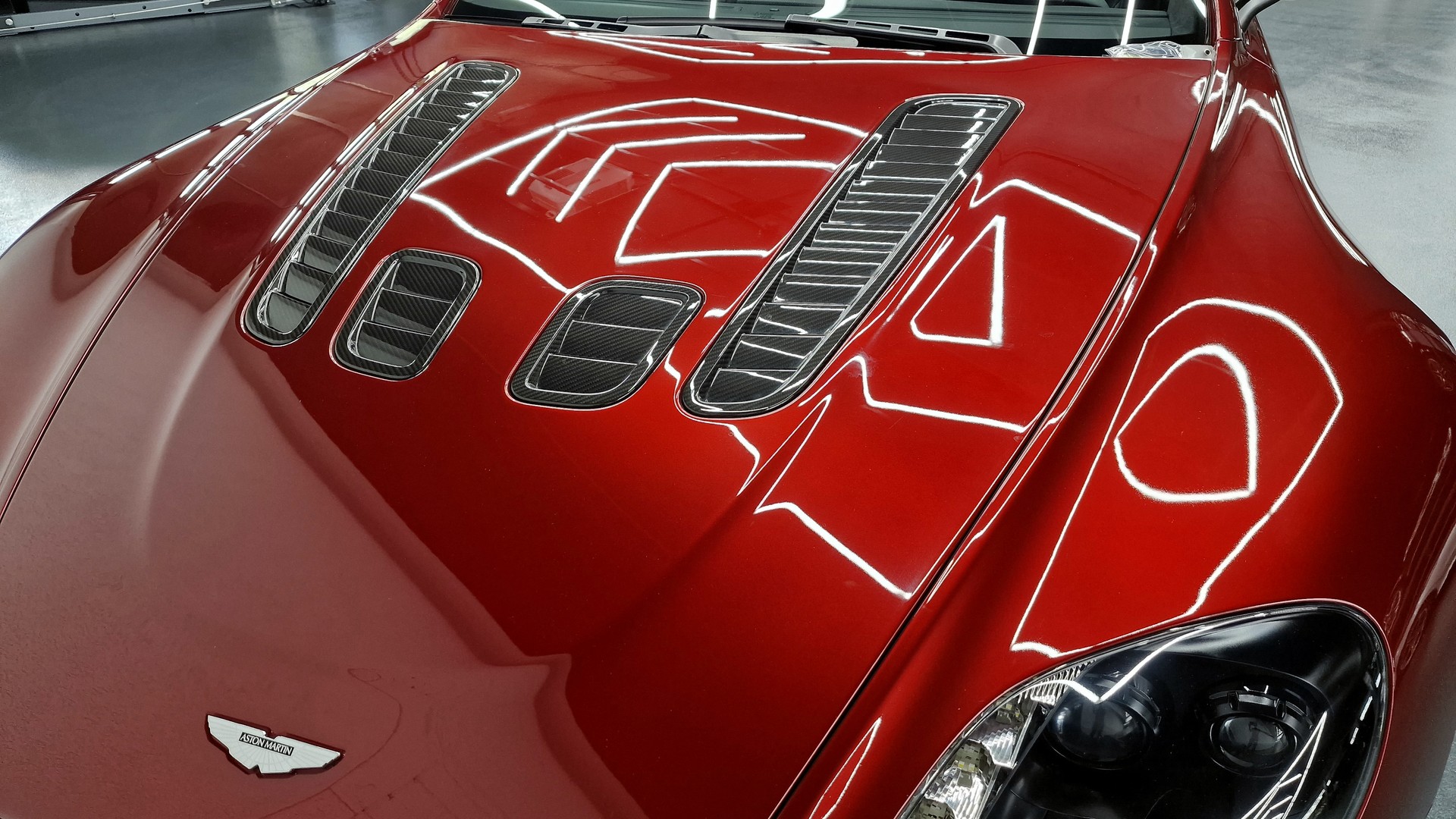 ASTON MARTIN V12 Vantage Coupé 6.0 S Sportshift-image-8