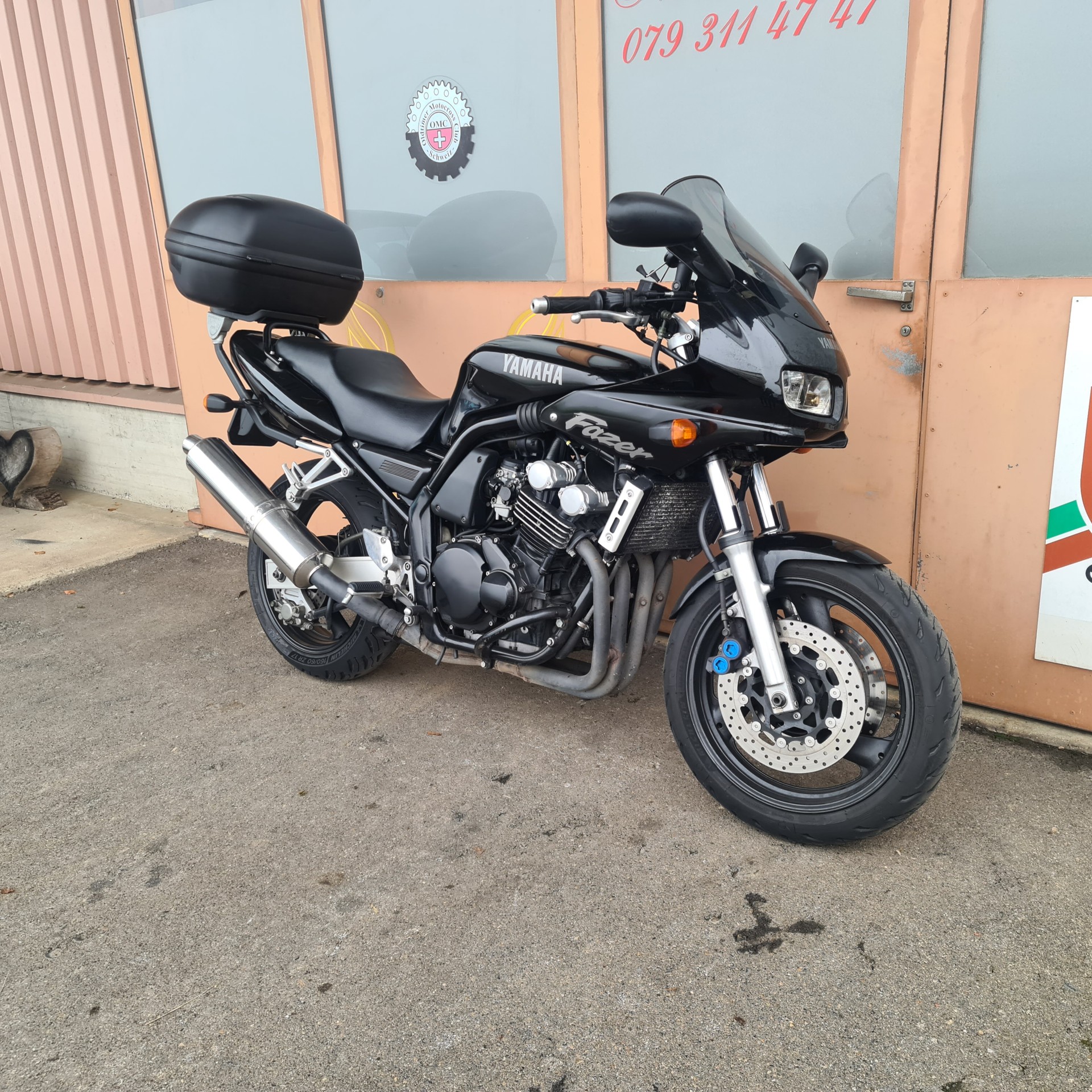 YAMAHA FZS 600 Fazer-image-7
