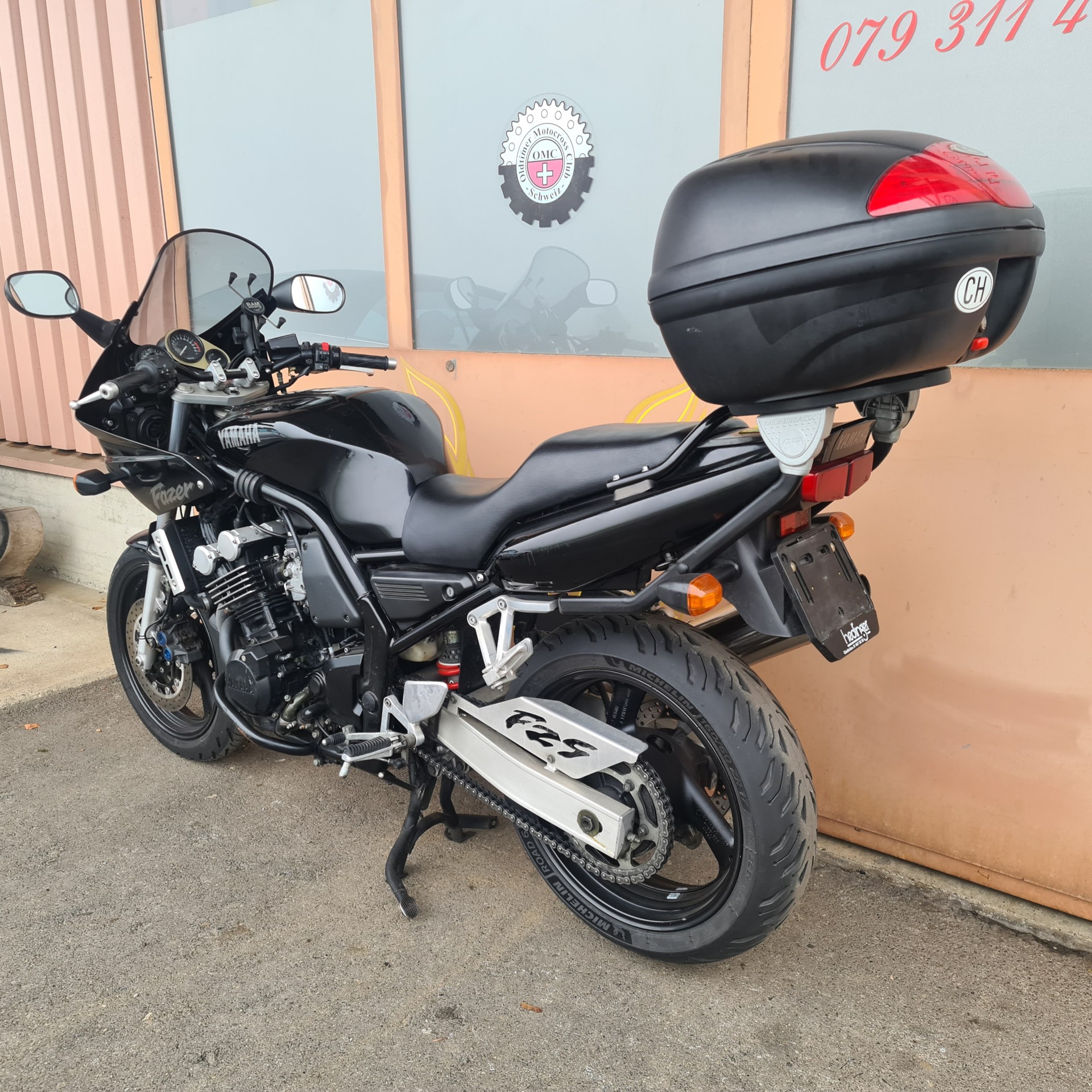 YAMAHA FZS 600 Fazer-image-2
