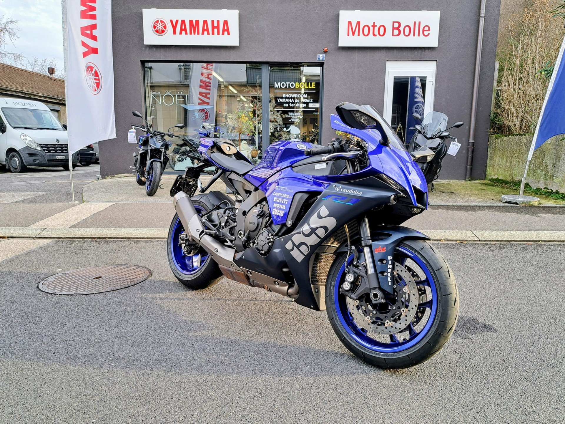 YAMAHA YZF-R1 ABS-image-1