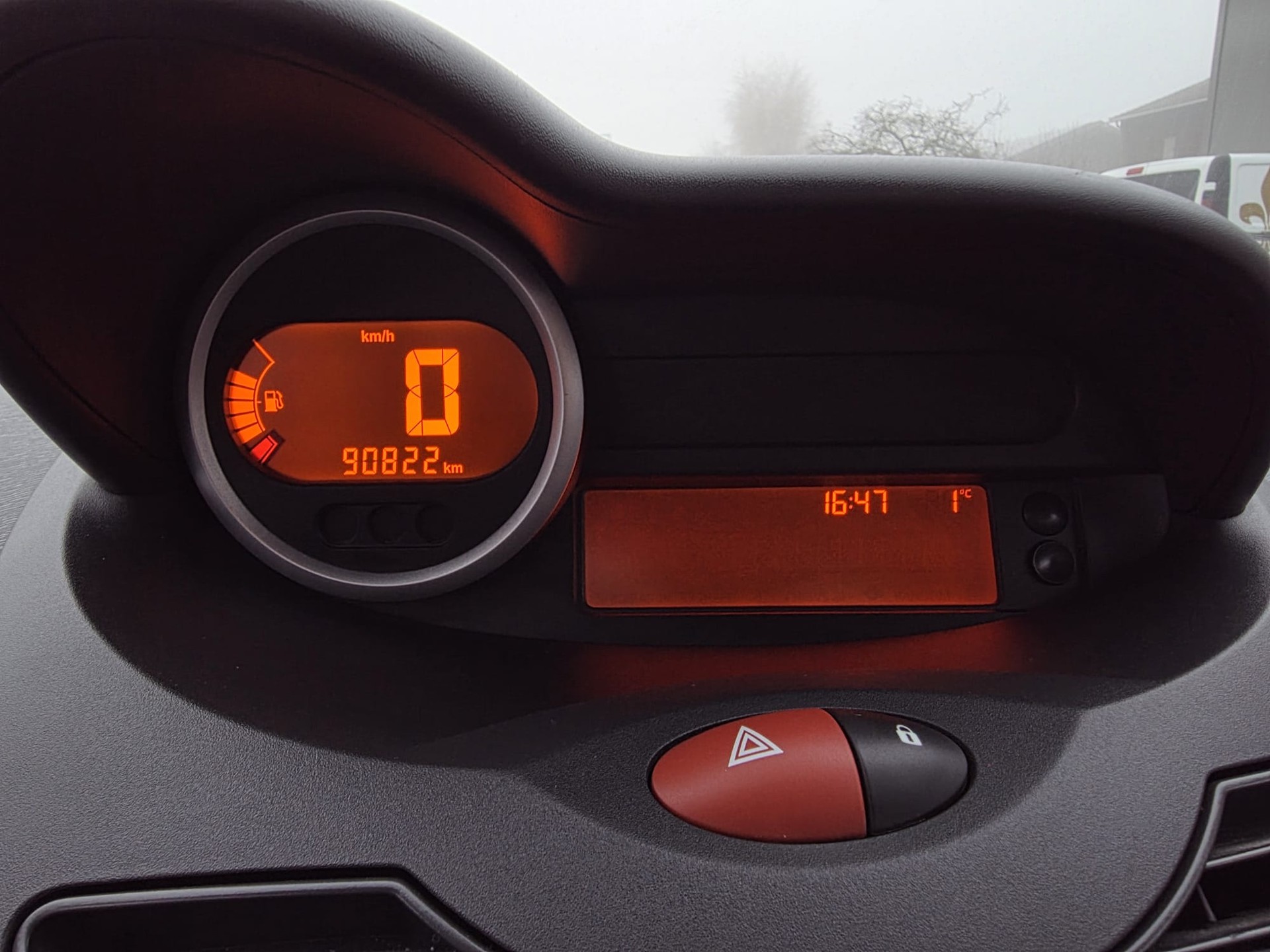 RENAULT Twingo 1.2 16V T GT-image-7