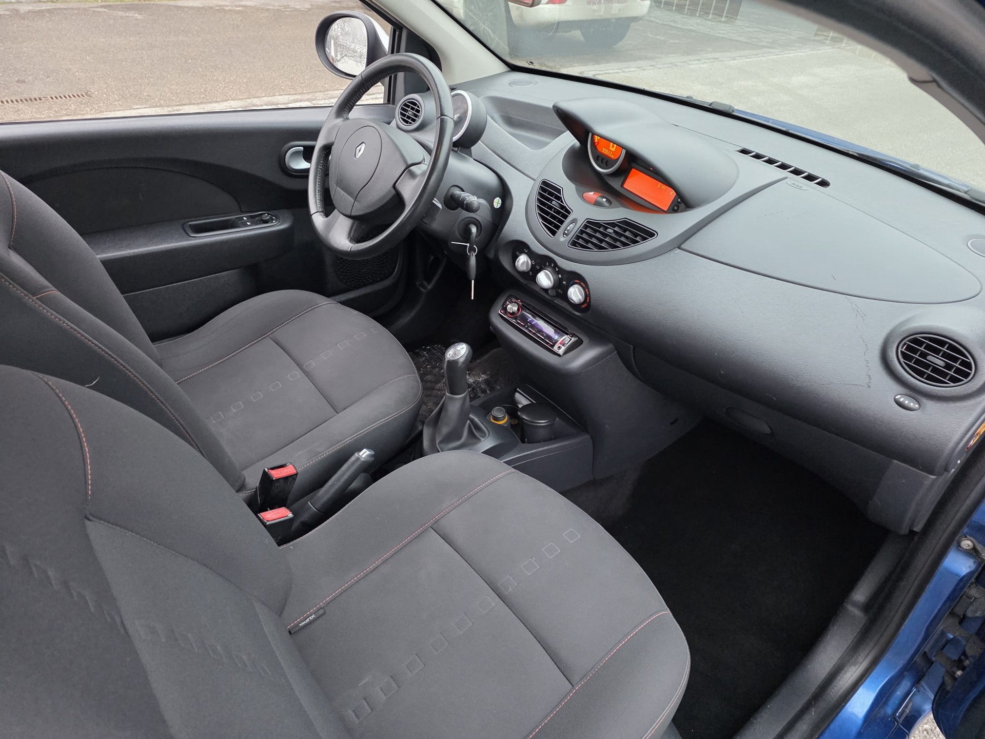 RENAULT Twingo 1.2 16V T GT-image-4