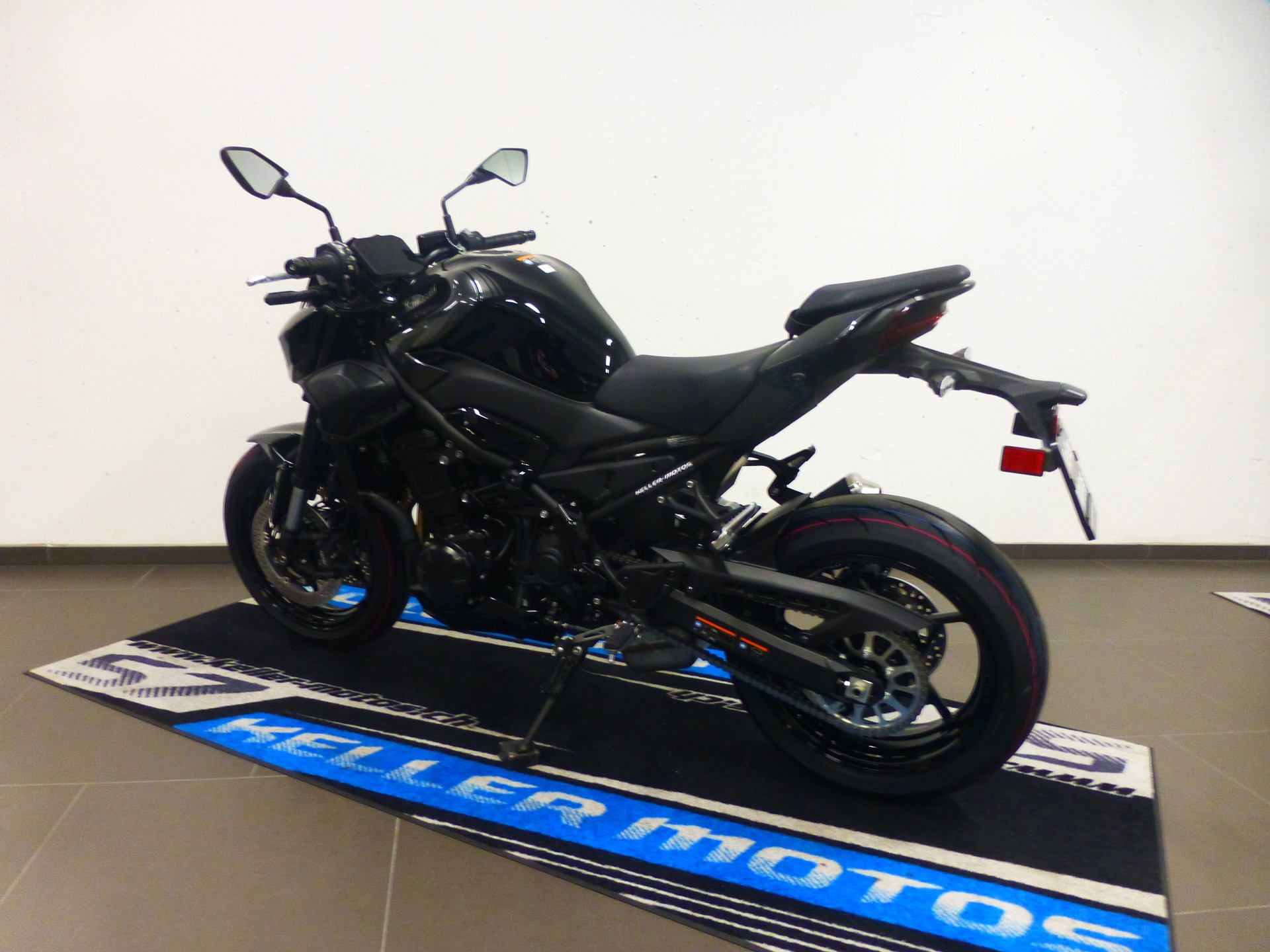 KAWASAKI Z 900 (35kW)-image-3