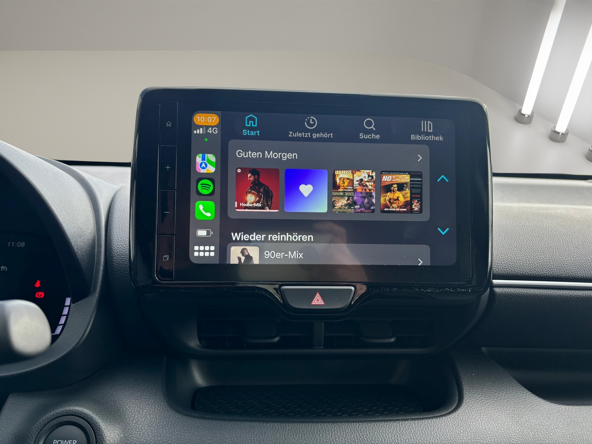 TOYOTA Yaris 1.5 Trend e-CVT-image-15